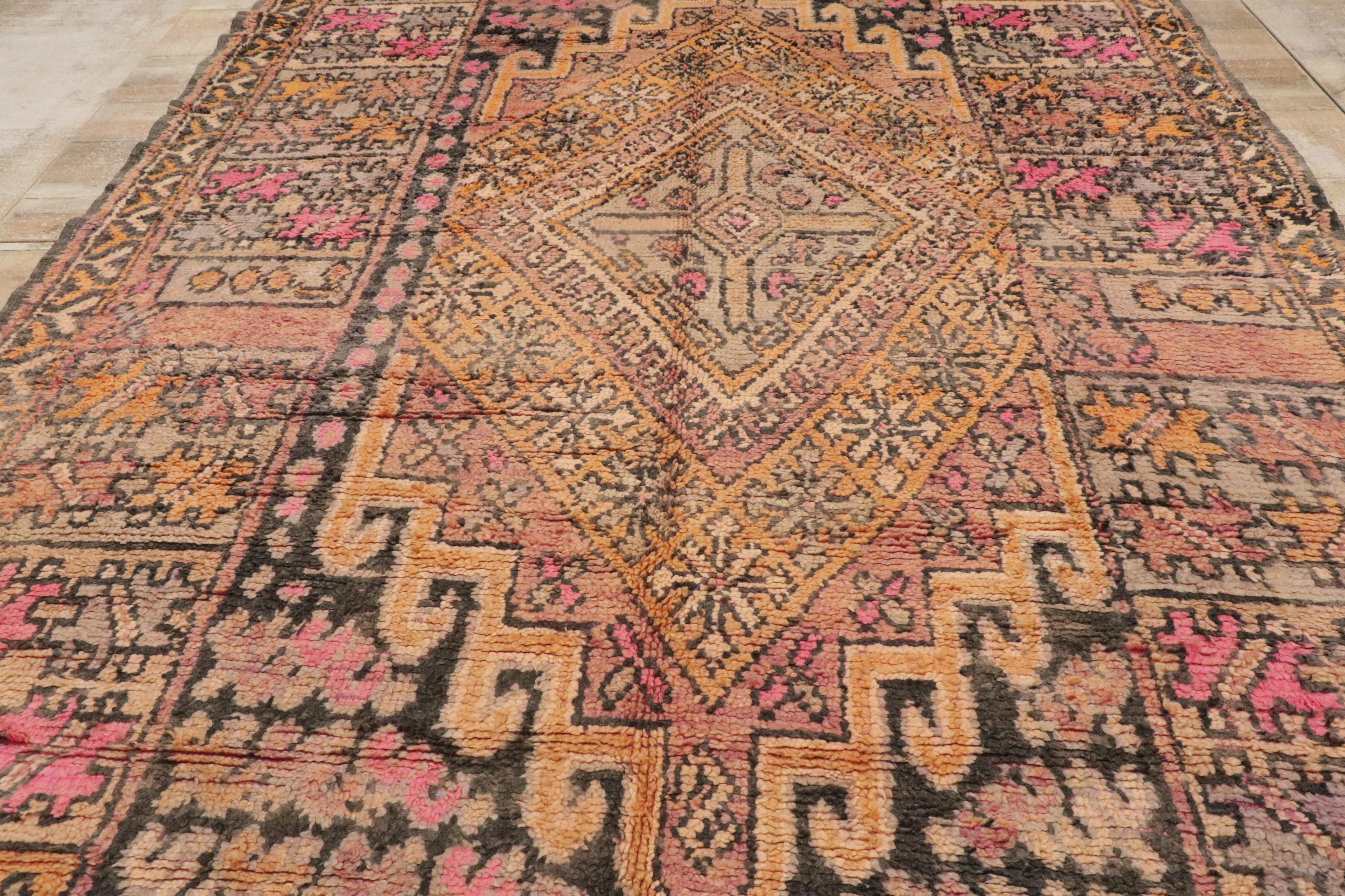 Alfombra Bereber Boujad Marroquí de los 80 con Estilo Bohemio en venta 4