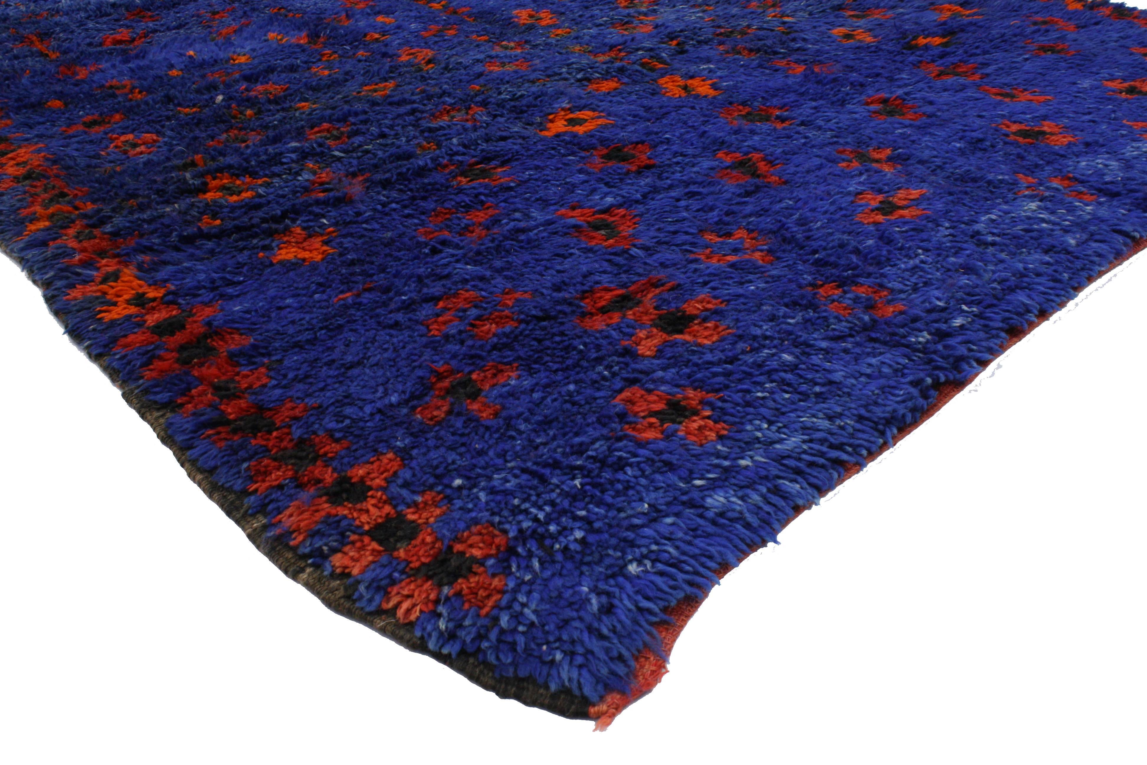 Mid-Century Modern Berber Moroccan Rug in Cobalt Blue In Excellent Condition In Dallas, TX