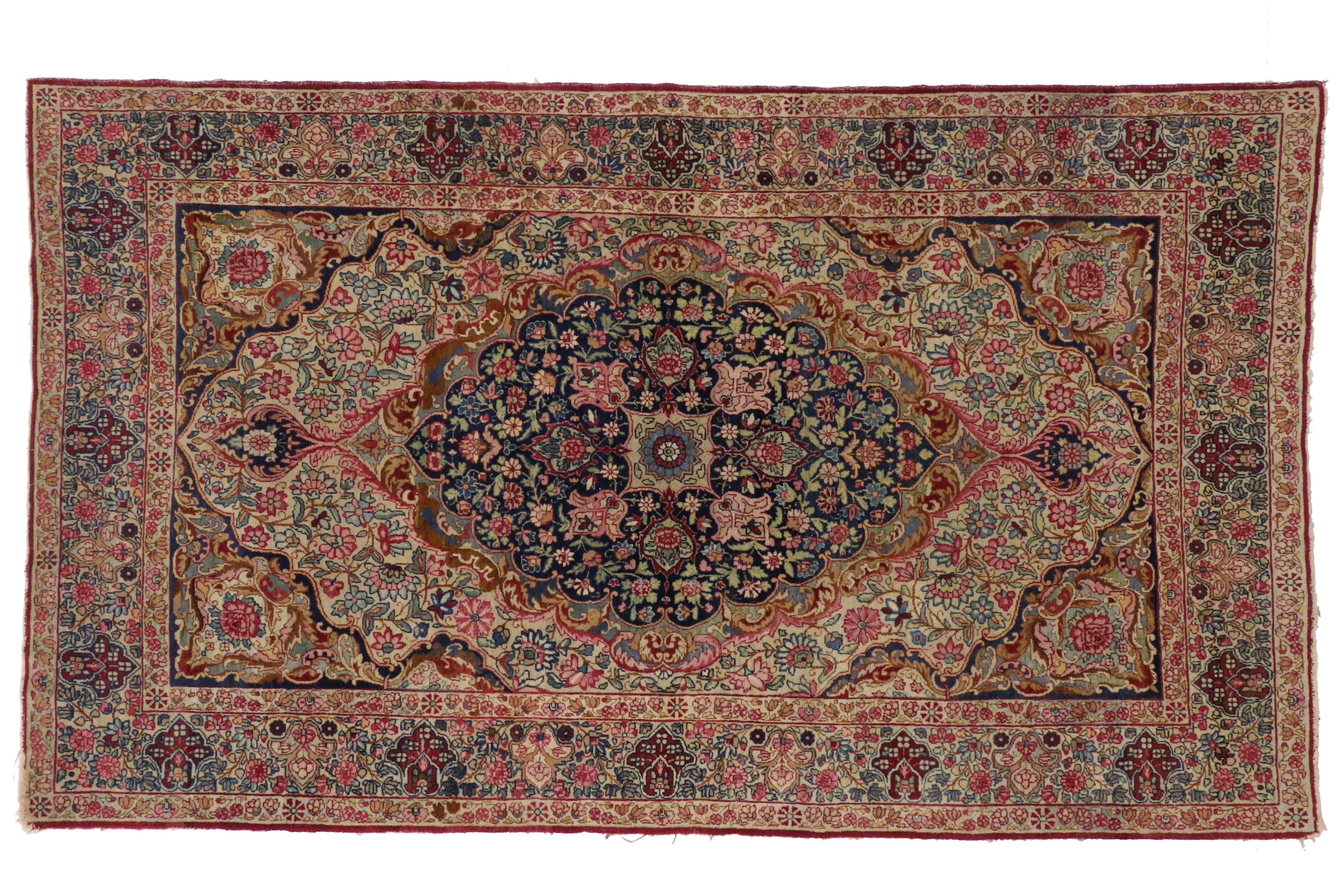 Late 19th Century Antique Persian Kermanshah Rug with Art Nouveau Style In Excellent Condition In Dallas, TX