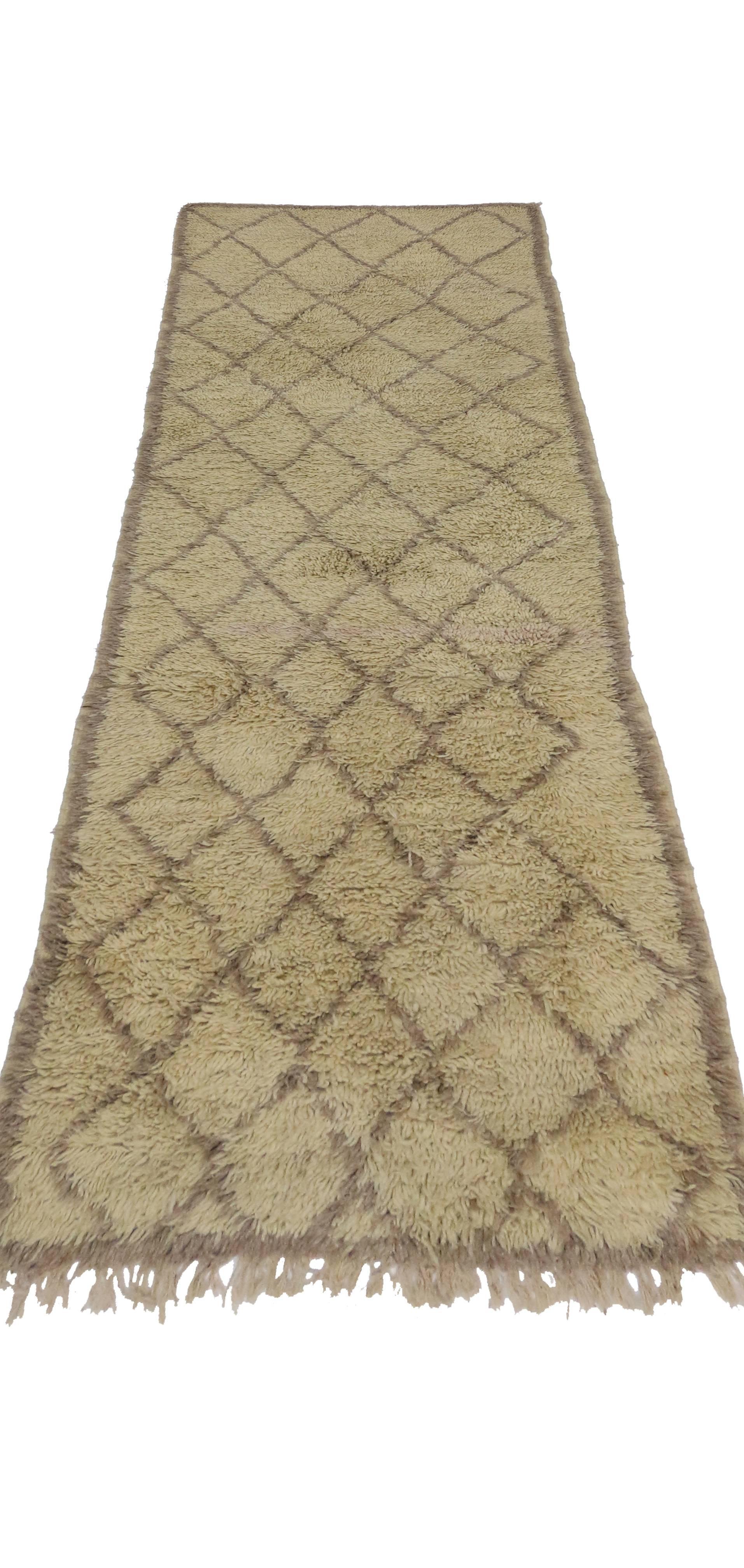 Mid-Century Modern Berber Moroccan Carpet Runner with Minimalist Design In Excellent Condition In Dallas, TX