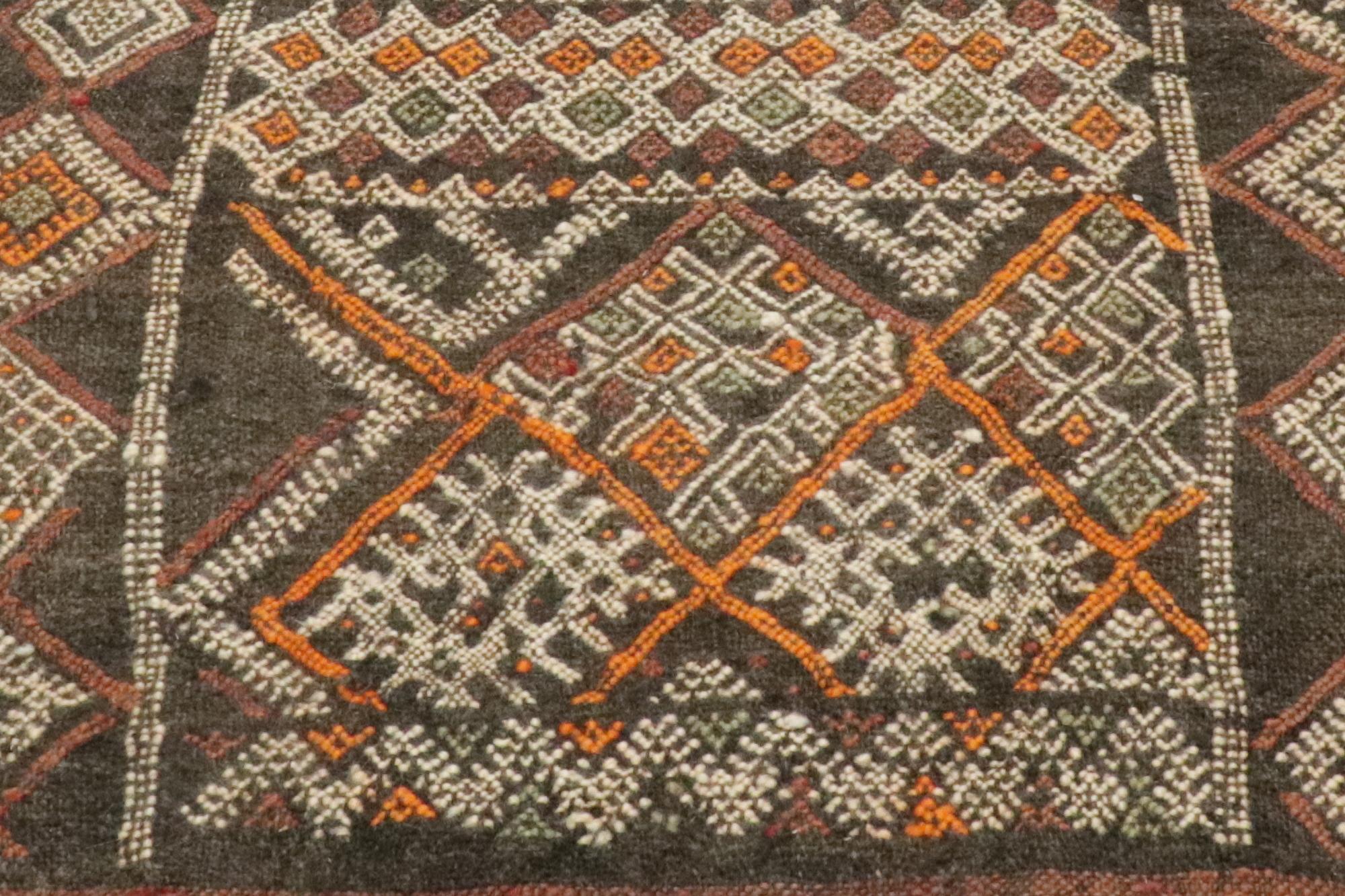 Vintage Zemmour Moroccan Hanbel Rug Kilim Runner For Sale 3