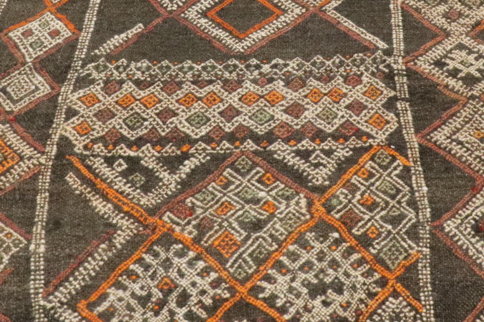 Vintage Zemmour Moroccan Hanbel Rug Kilim Runner For Sale 6