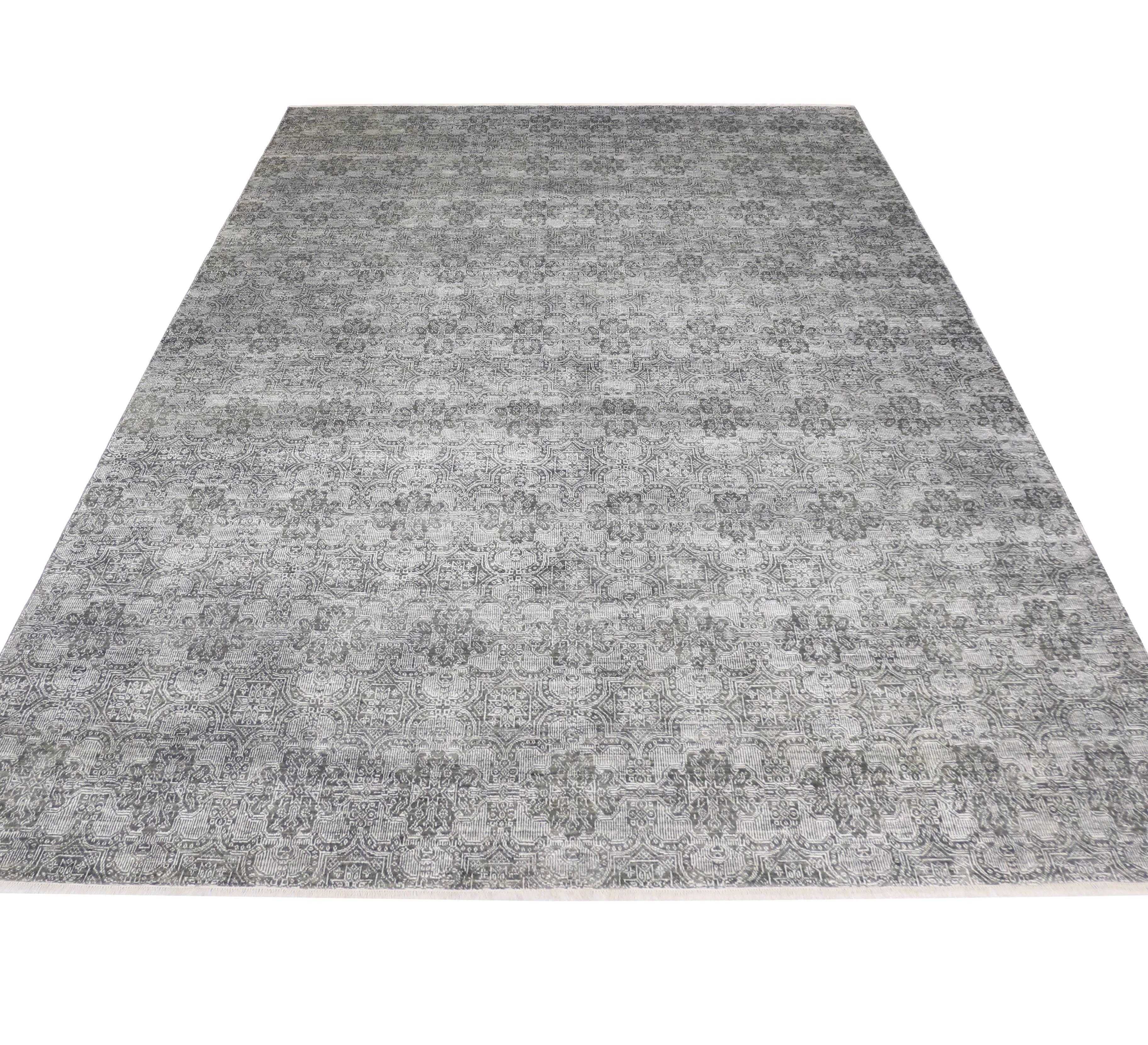 Transitional Gray Rug with Exotic Arabesque Pattern and Modern Style In Excellent Condition In Dallas, TX