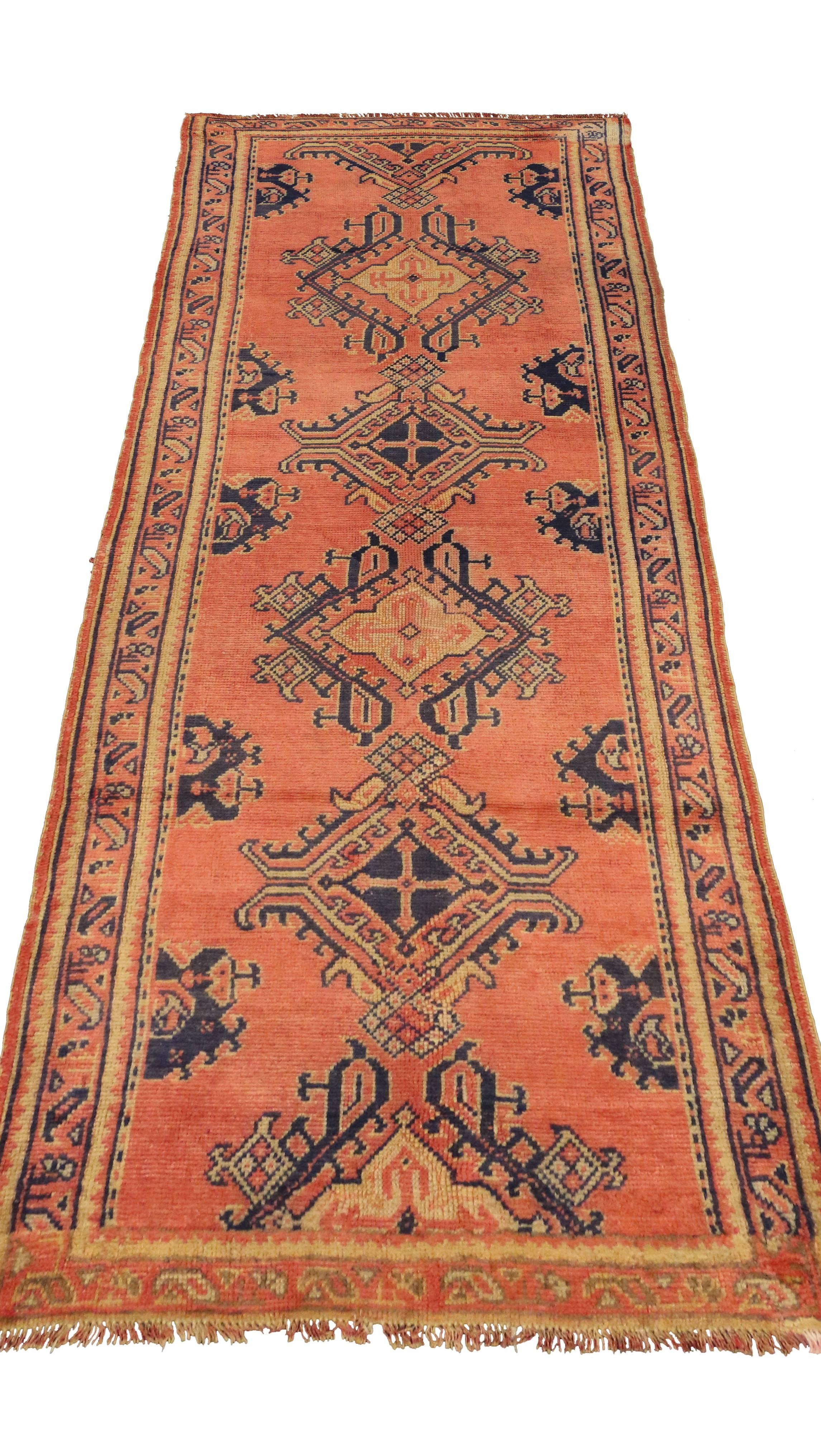 Vintage Turkish Oushak Runner with Eclectic Northwestern Style, Hallway Runner For Sale 3