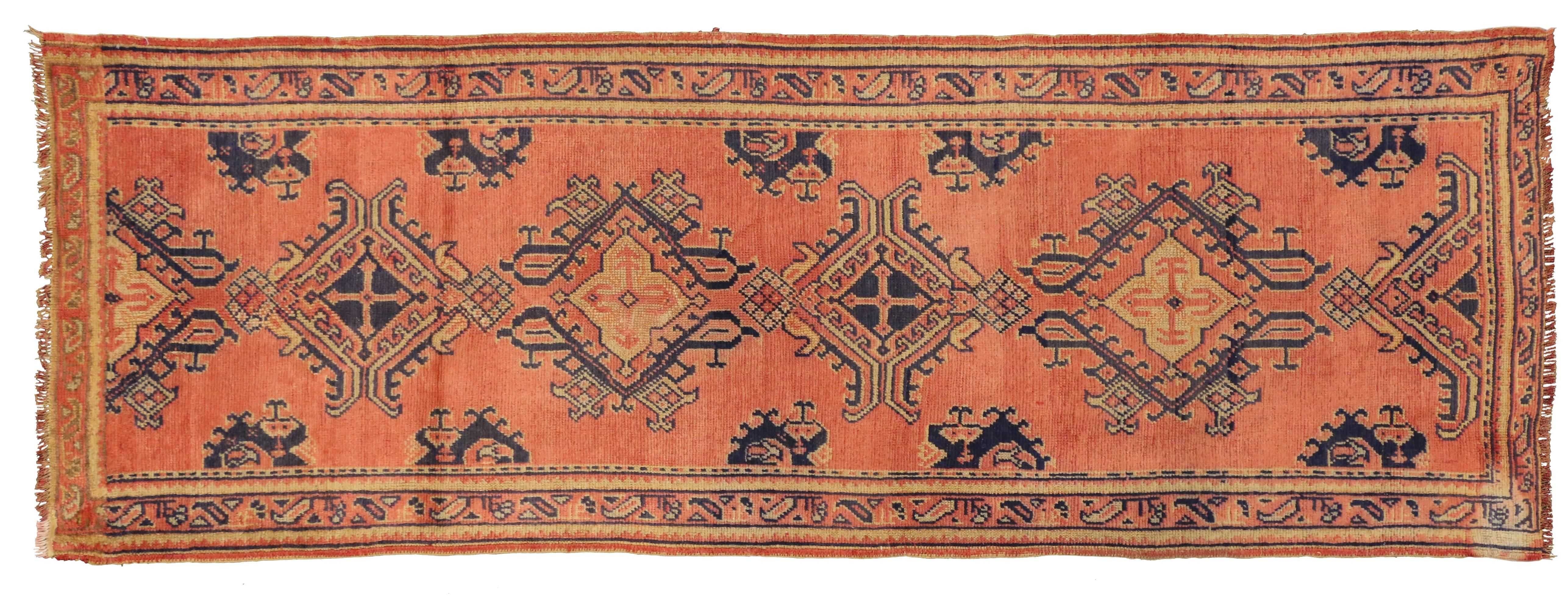 Vintage Turkish Oushak Runner with Eclectic Northwestern Style, Hallway Runner For Sale 4