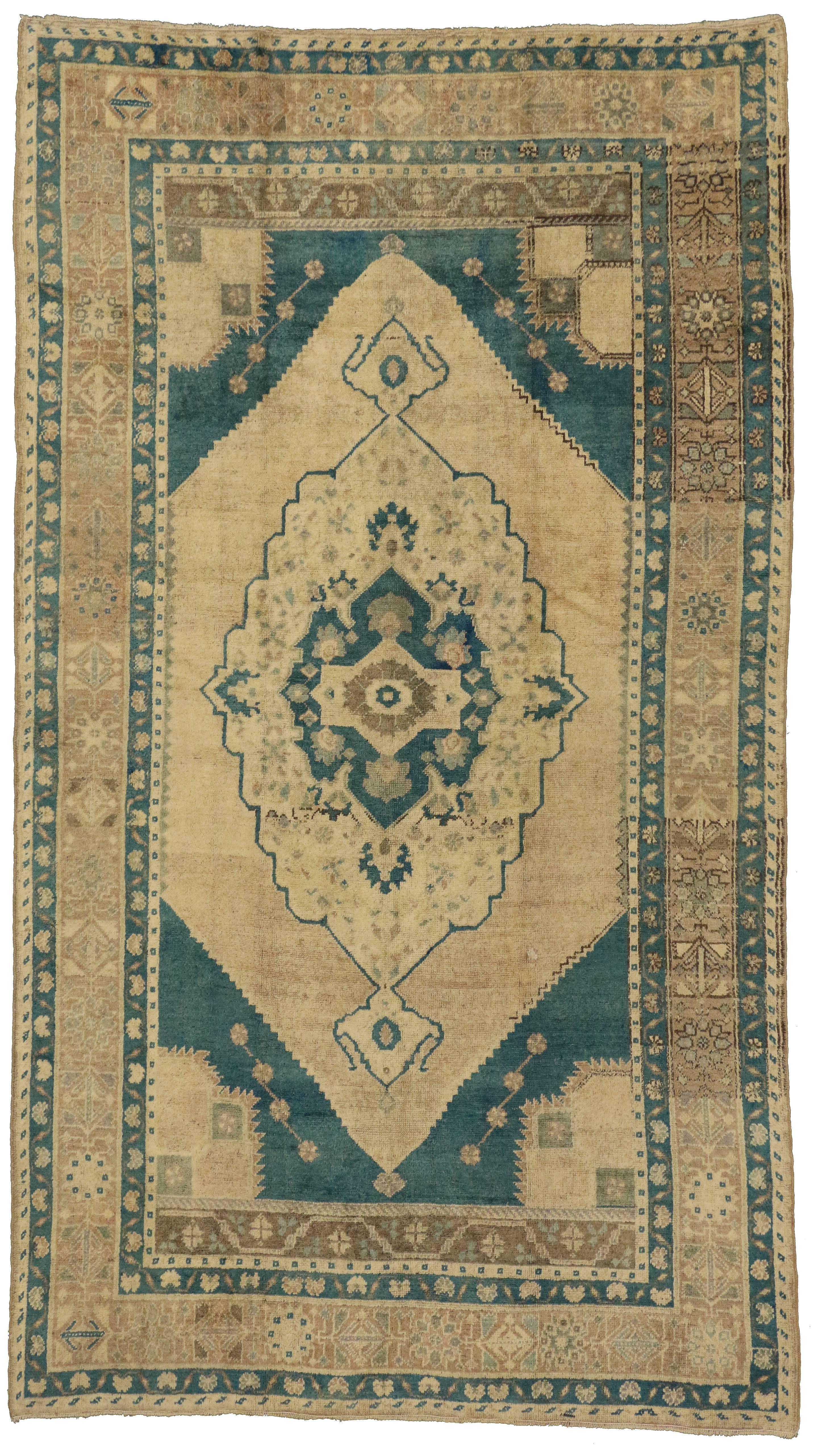 Wool Vintage Turkish Oushak Rug with Mid-Century Modern Style For Sale