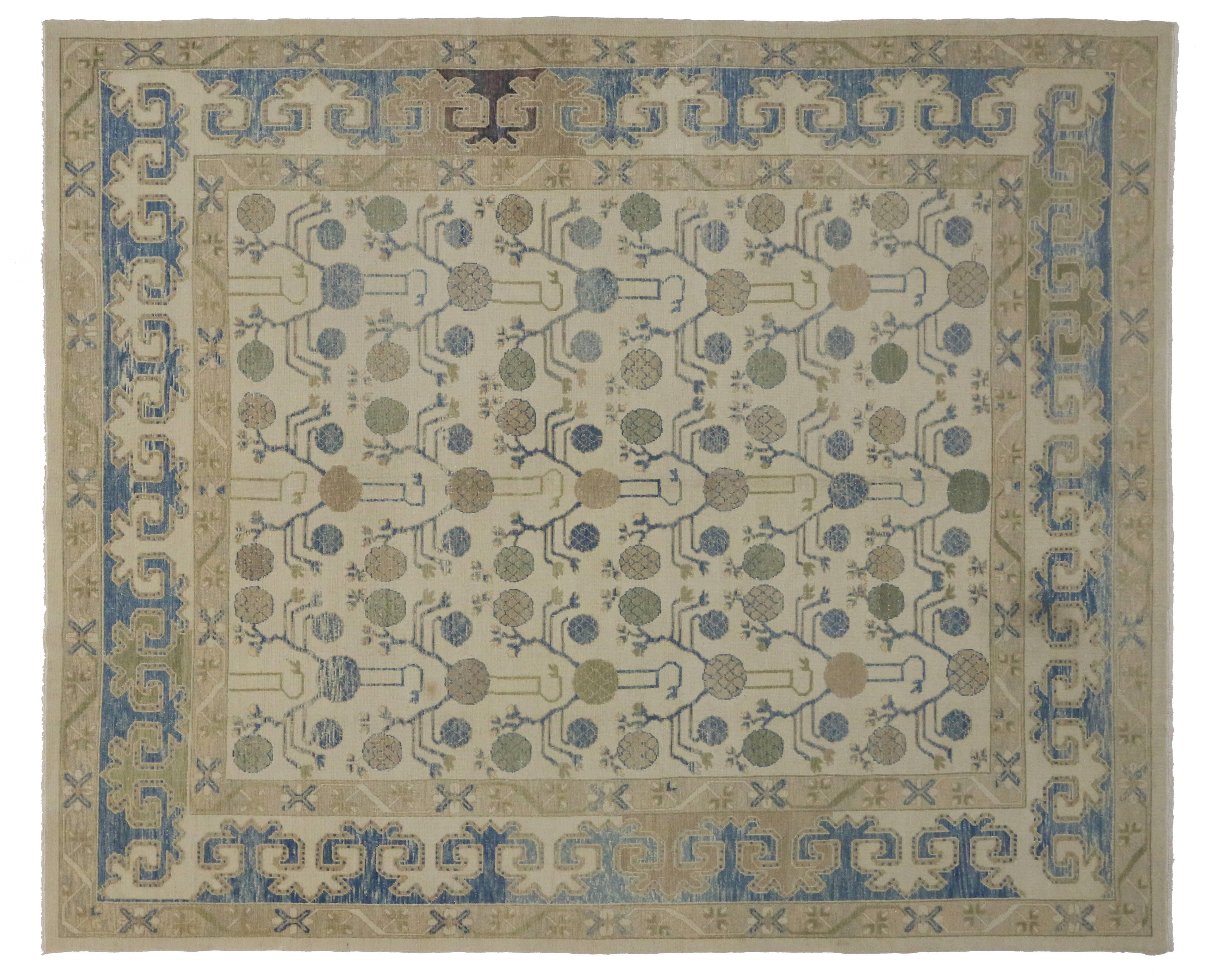 Modern Turkish Oushak Rug with Transitional Style and Khotan Design In Excellent Condition In Dallas, TX
