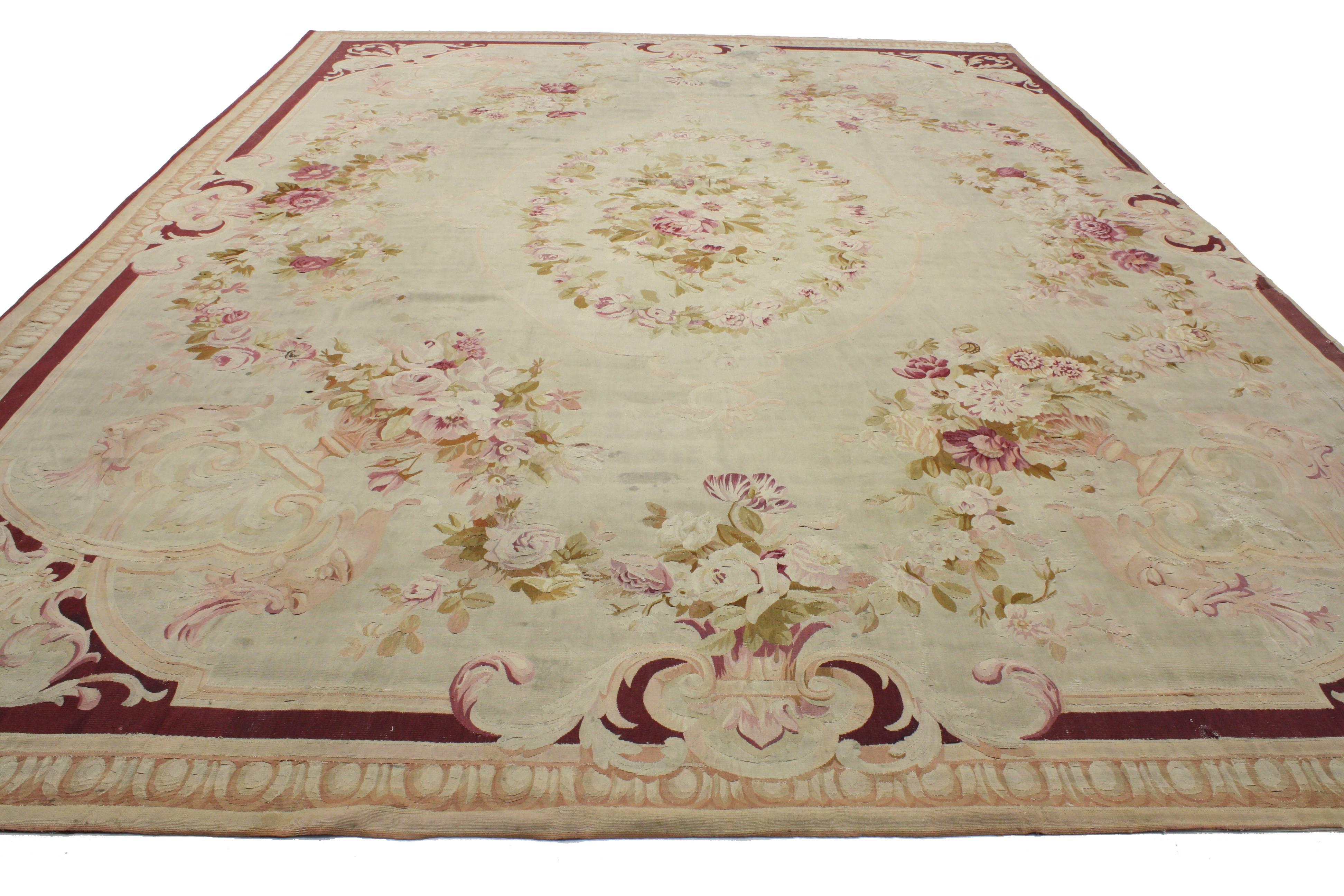 Late 19th Century French Romanticism Antique Aubusson Rug 4