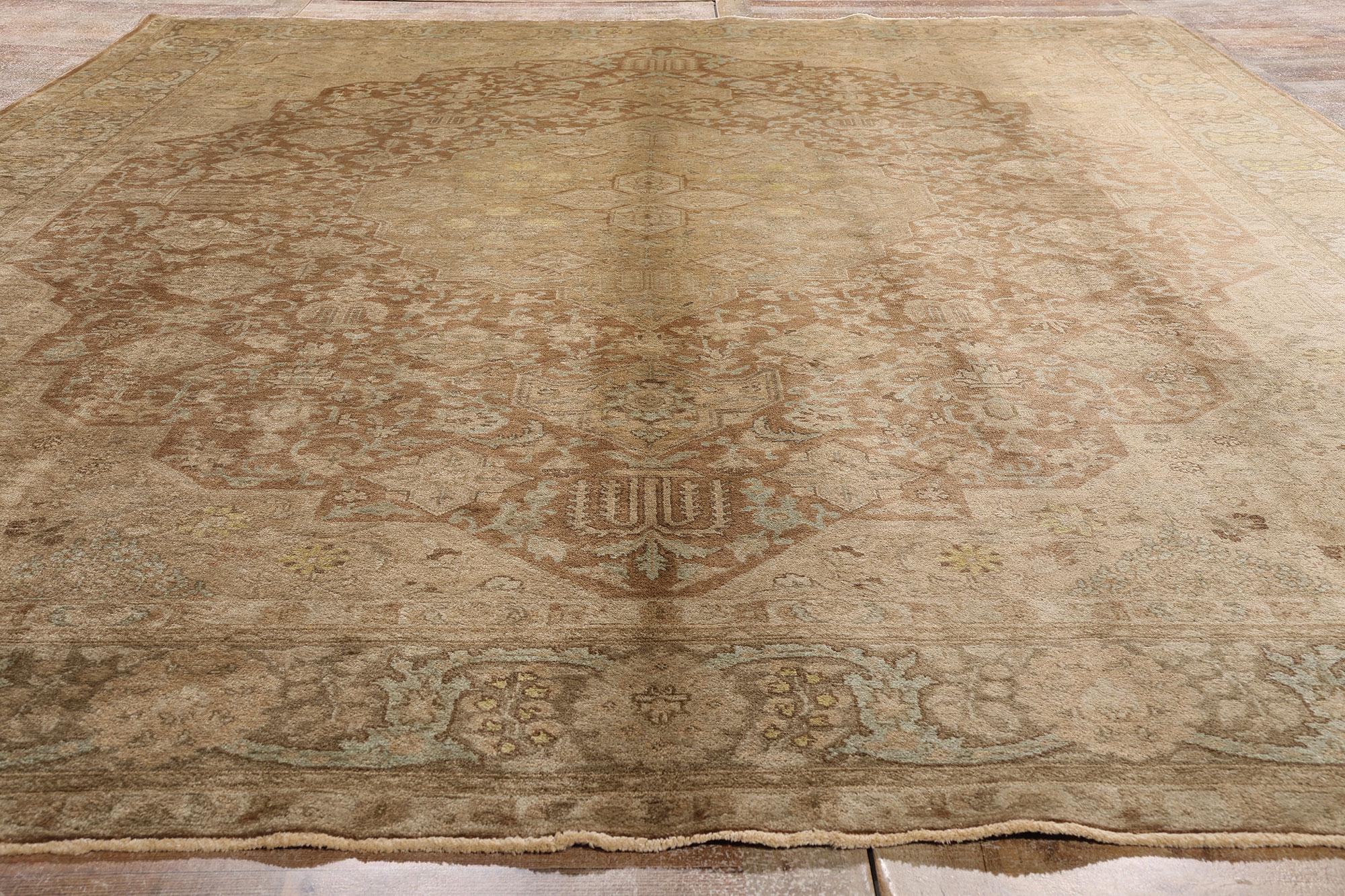 XX secolo Tappeto persiano vintage Tabriz in vendita