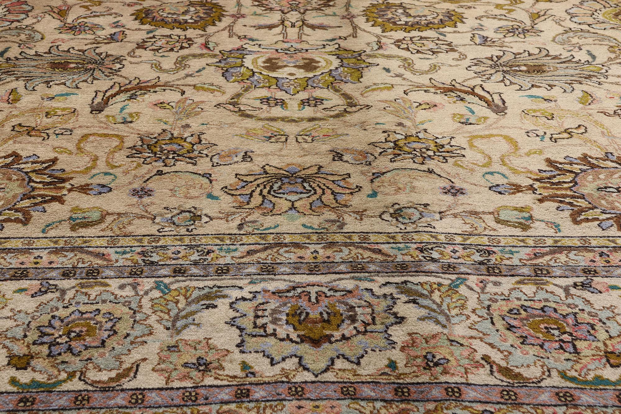 Tappeto persiano d'epoca Tabriz con stile cottage provinciale francese In condizioni buone in vendita a Dallas, TX