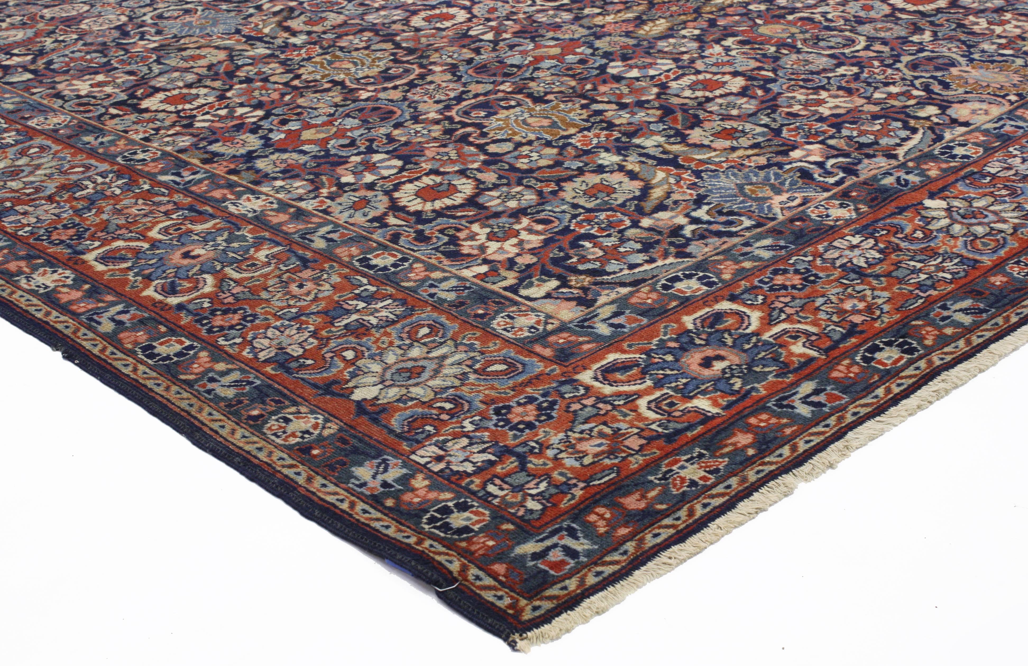 72860 Antiker persischer Täbris-Teppich im traditionellen Stil. Opulente Blau- und Rottöne bereichern die glänzende Komposition dieses prächtigen antiken persischen Täbris-Teppichs. Die traditionellen Farben und das florale Allover-Design strahlen