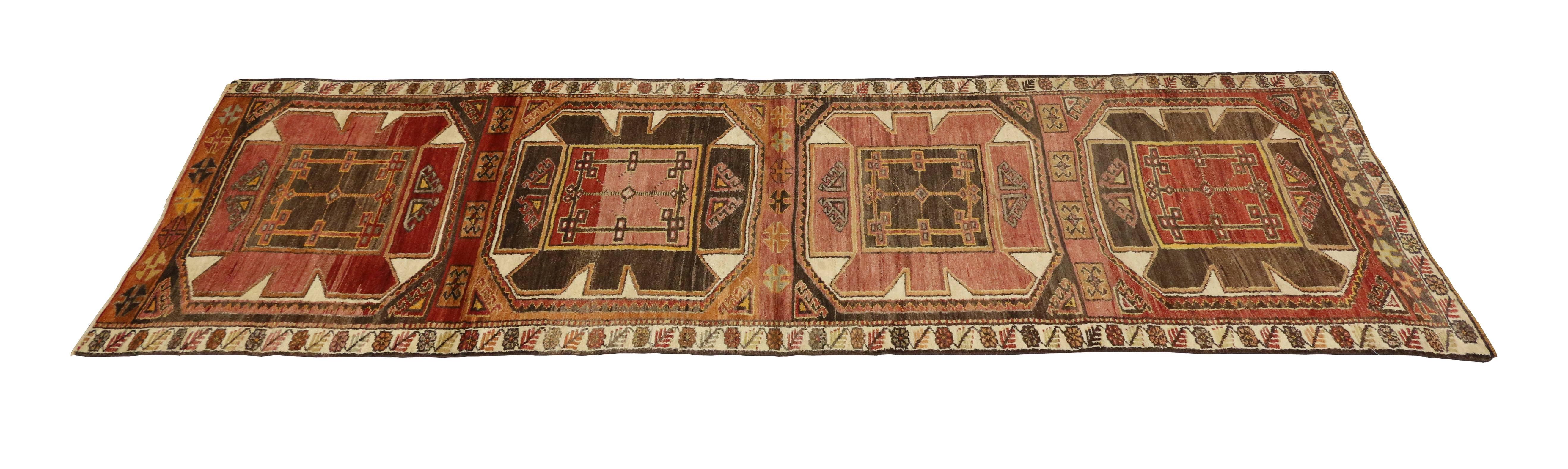 Vintage Turkish Oushak Runner with Modern Style In Good Condition In Dallas, TX