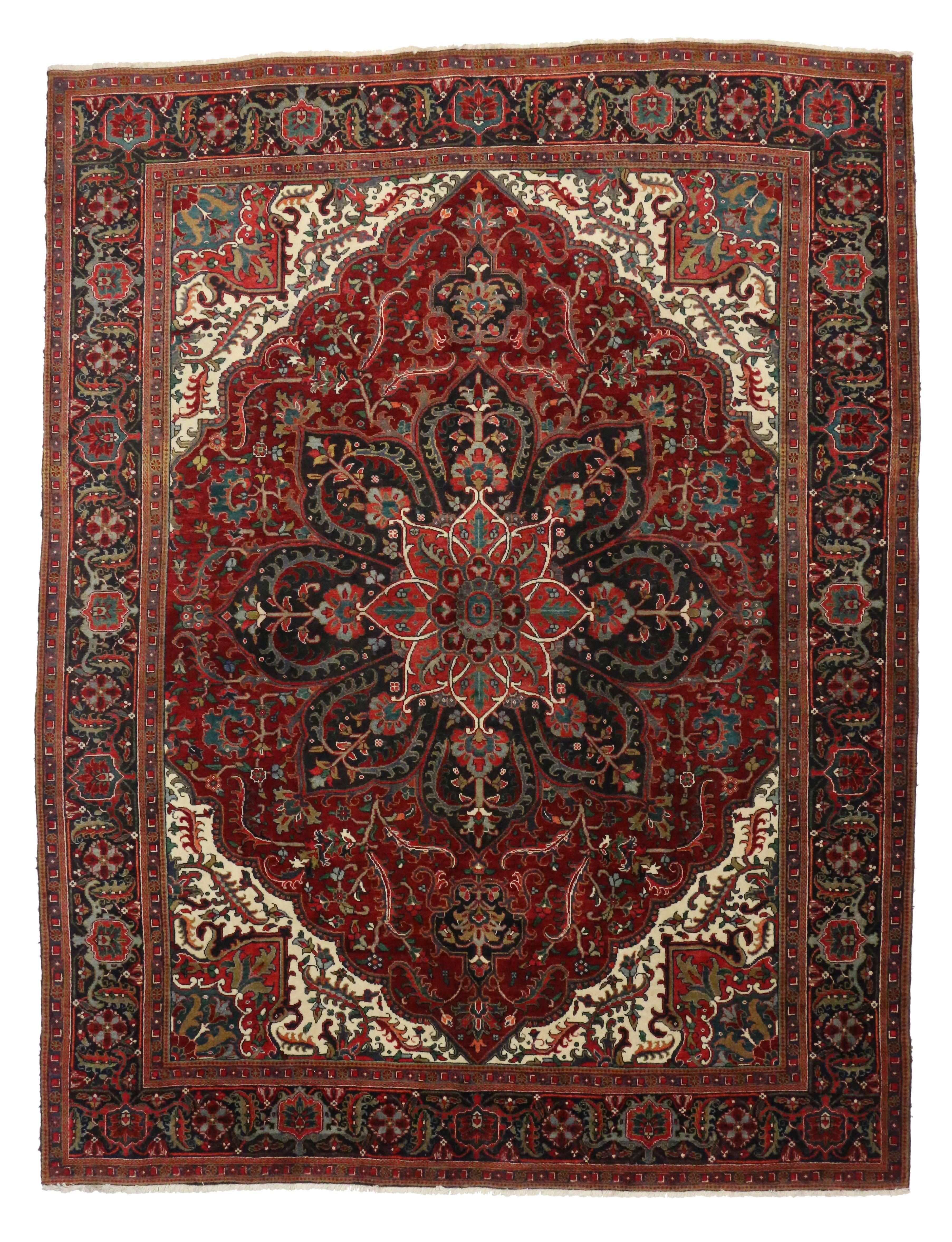 Vintage Persian Heriz Ahar Rug with Modern Rustic Arts & Crafts Style  For Sale 1