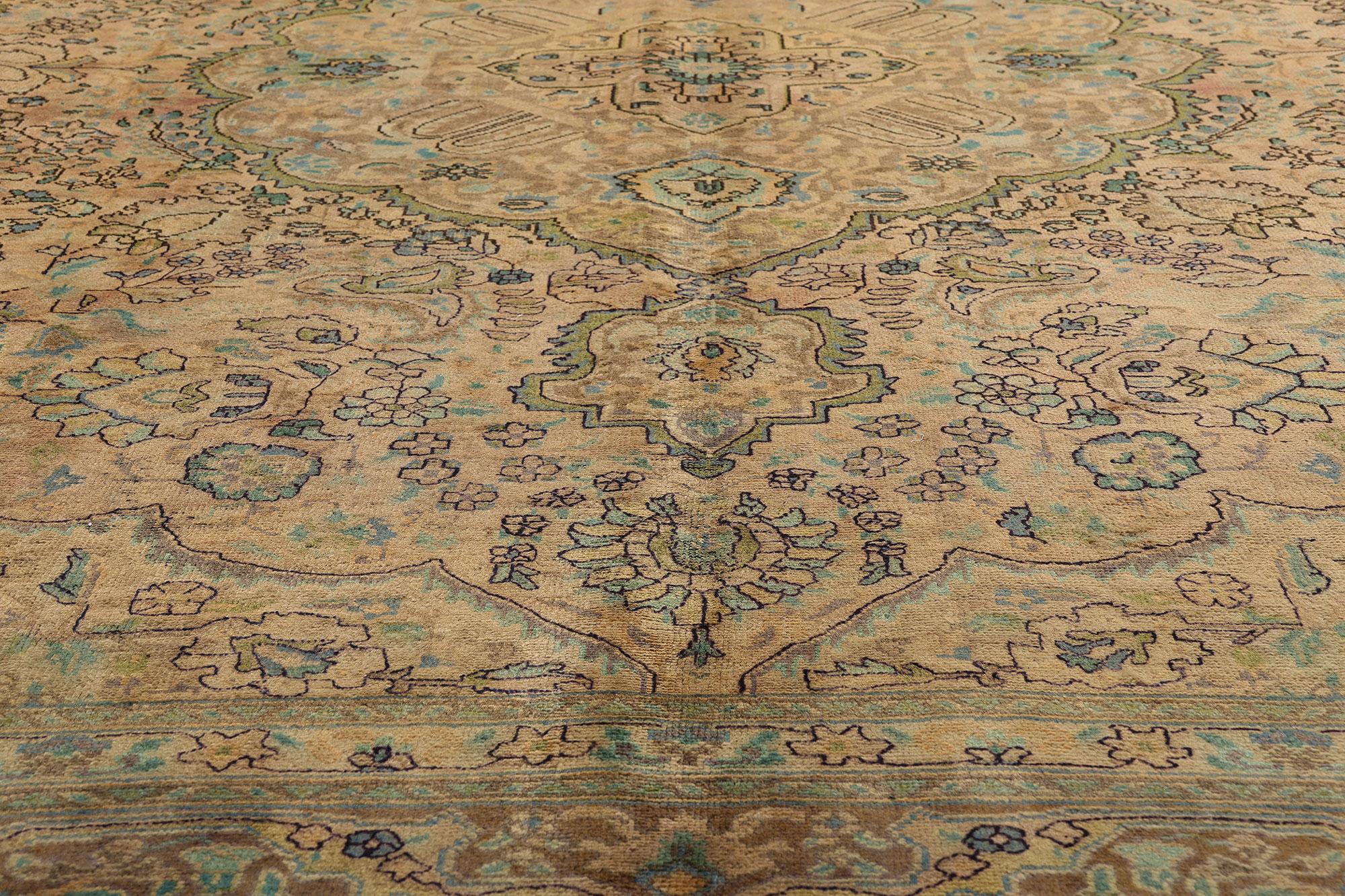 Persischer Täbriz-Teppich im modernen, traditionellen Stil (20. Jahrhundert) im Angebot