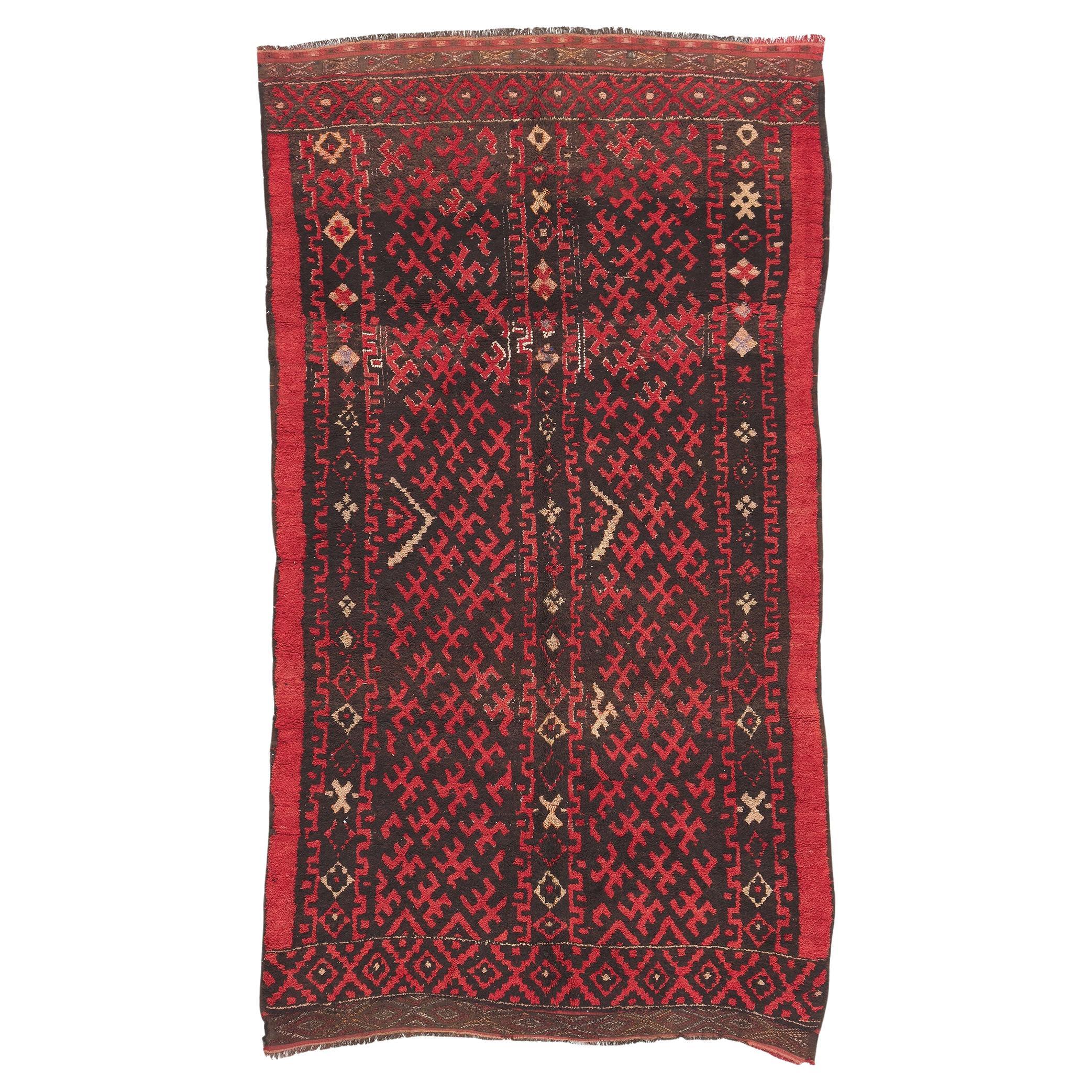 Vintage Taznakht Moroccan Rug, Cozy Nomad Meets Pacific Northwest Style