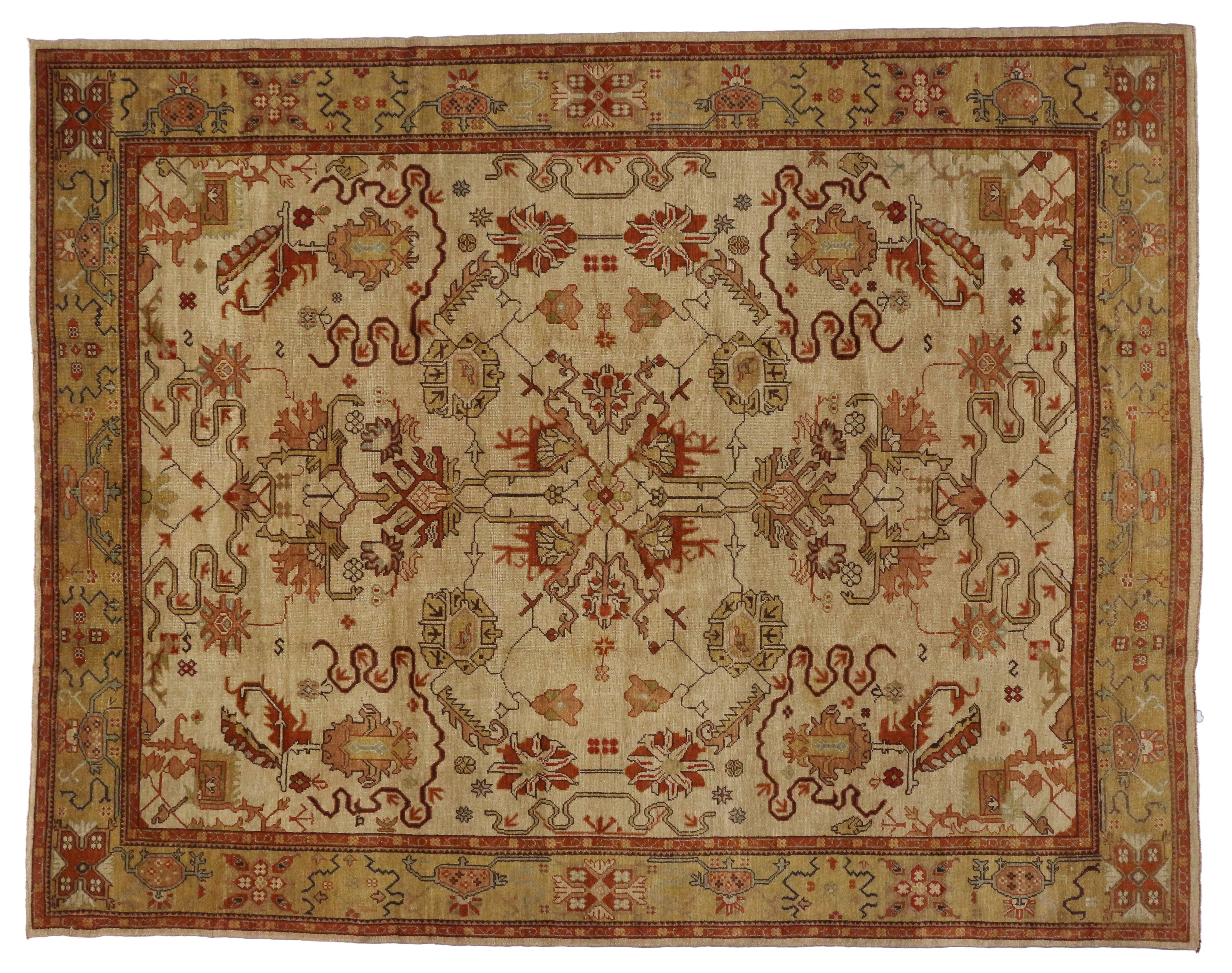 Contemporary Modern Turkish Oushak Rug with Traditional Style and Cloudband Design For Sale
