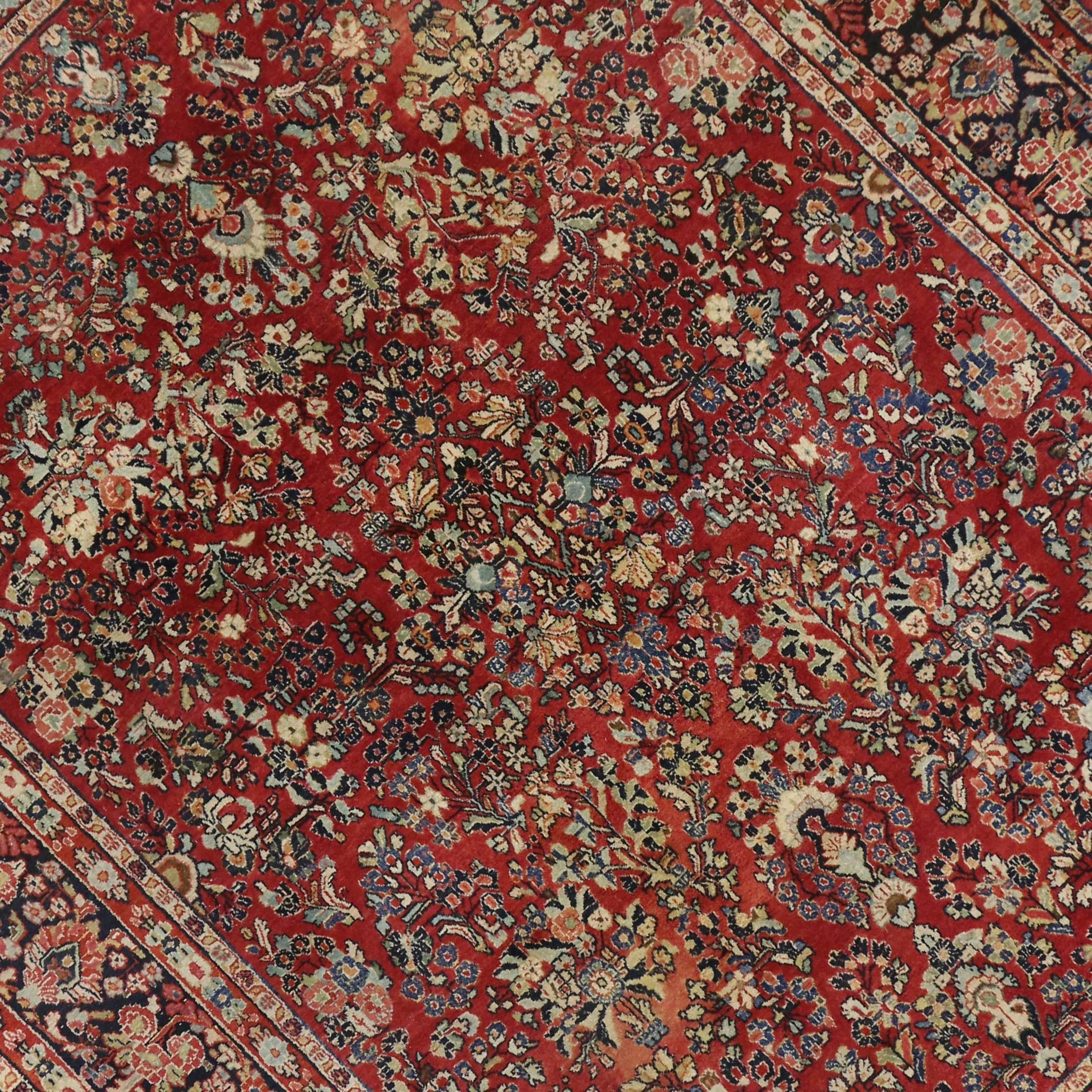 Hand-Knotted Antique Sarouk Persian Rug with Traditional Style For Sale