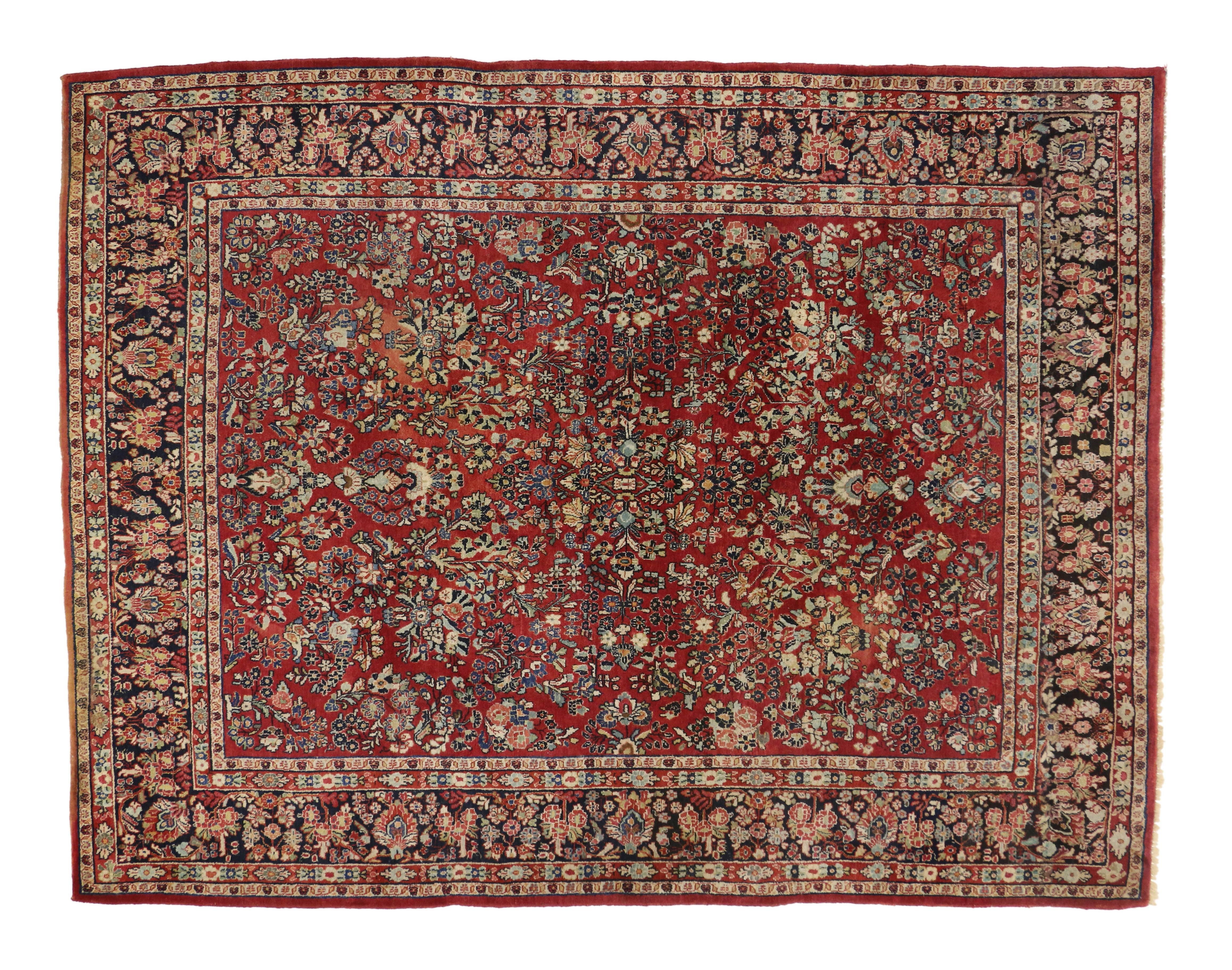 Antique Sarouk Persian Rug with Traditional Style For Sale 1