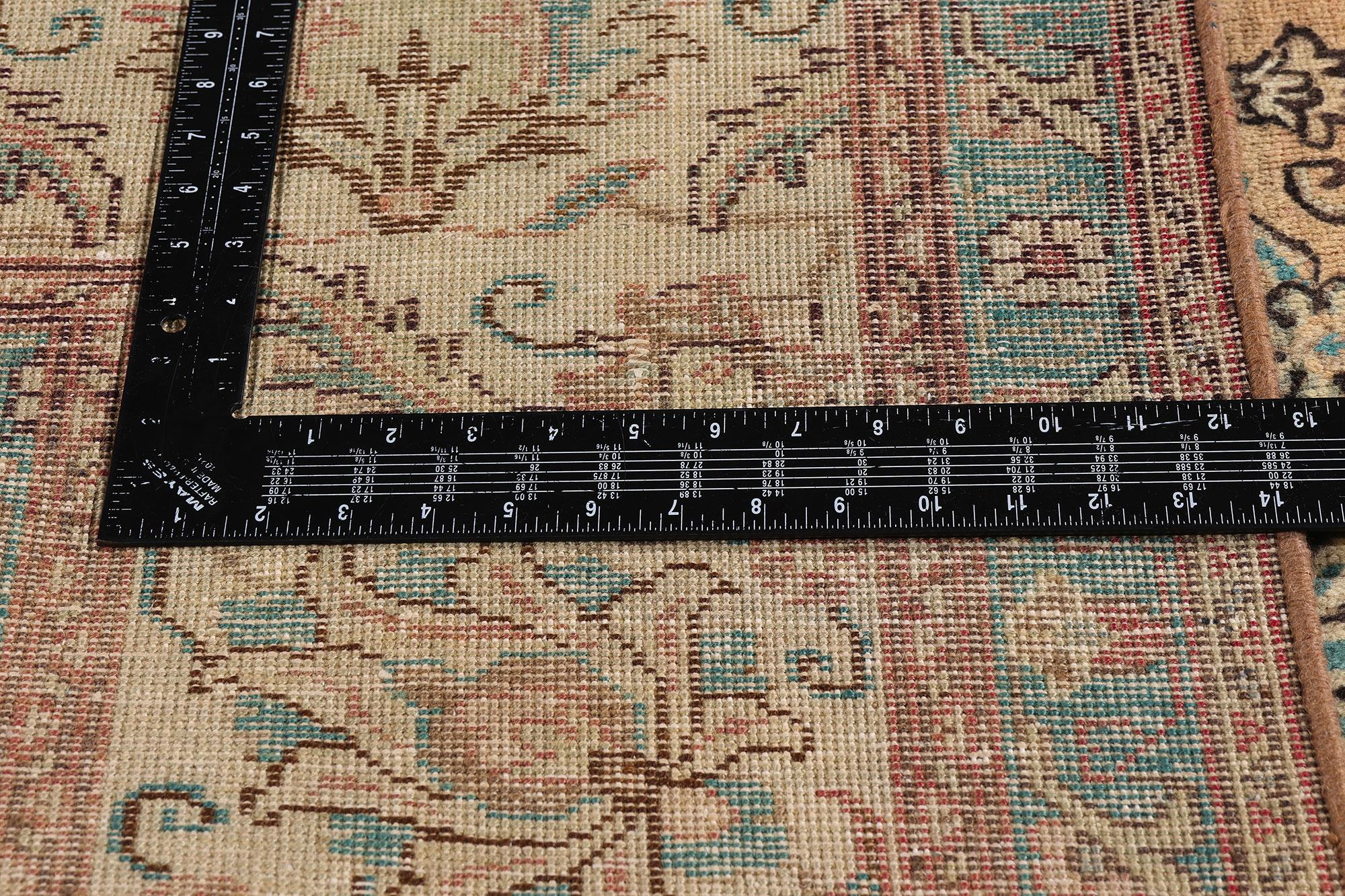 XX secolo Tappeto persiano Tabriz vintage con stile rustico georgiano in vendita