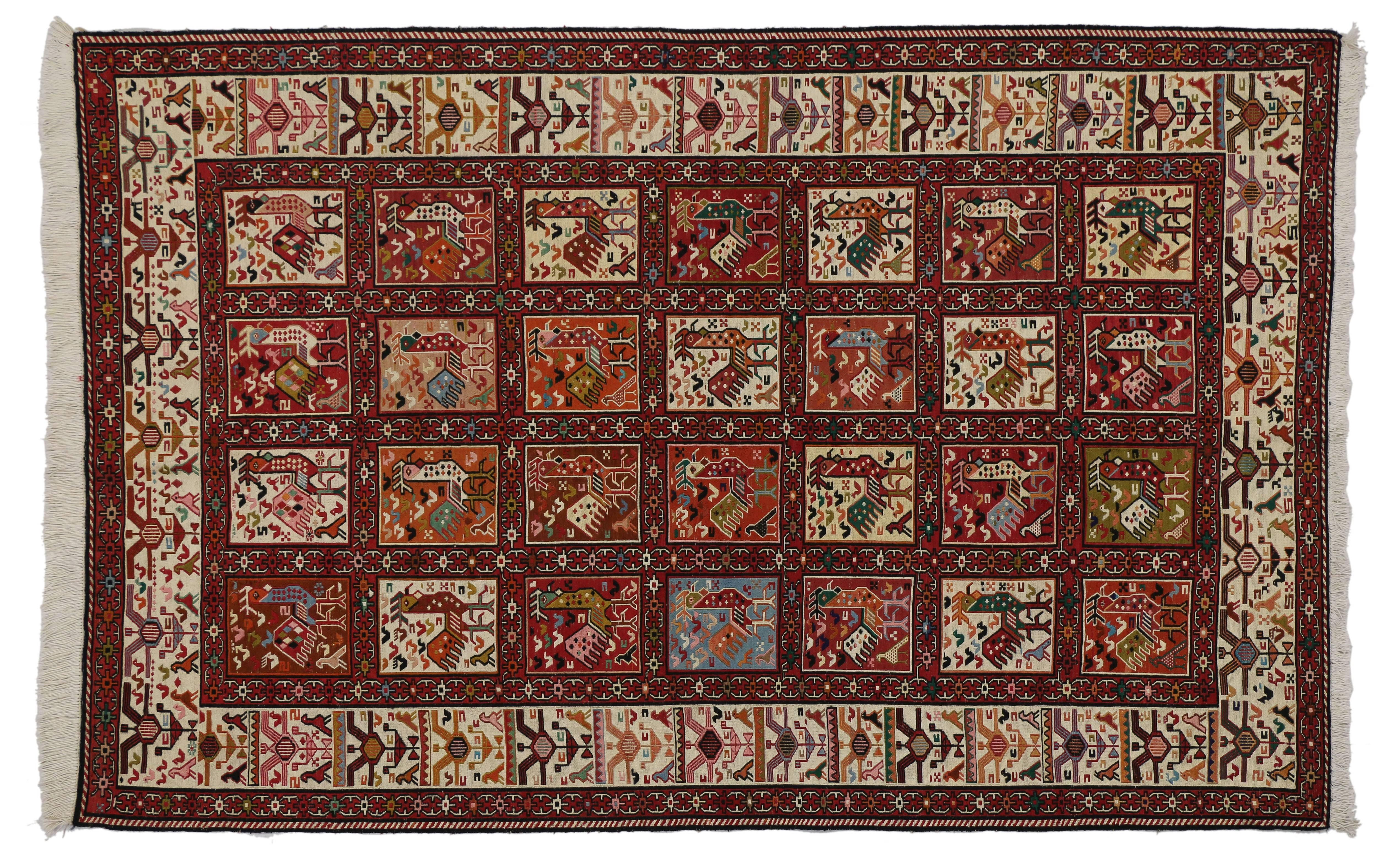 Perse Tapis persan Soumak vintage, tapis de coqs à tissage plat en vente