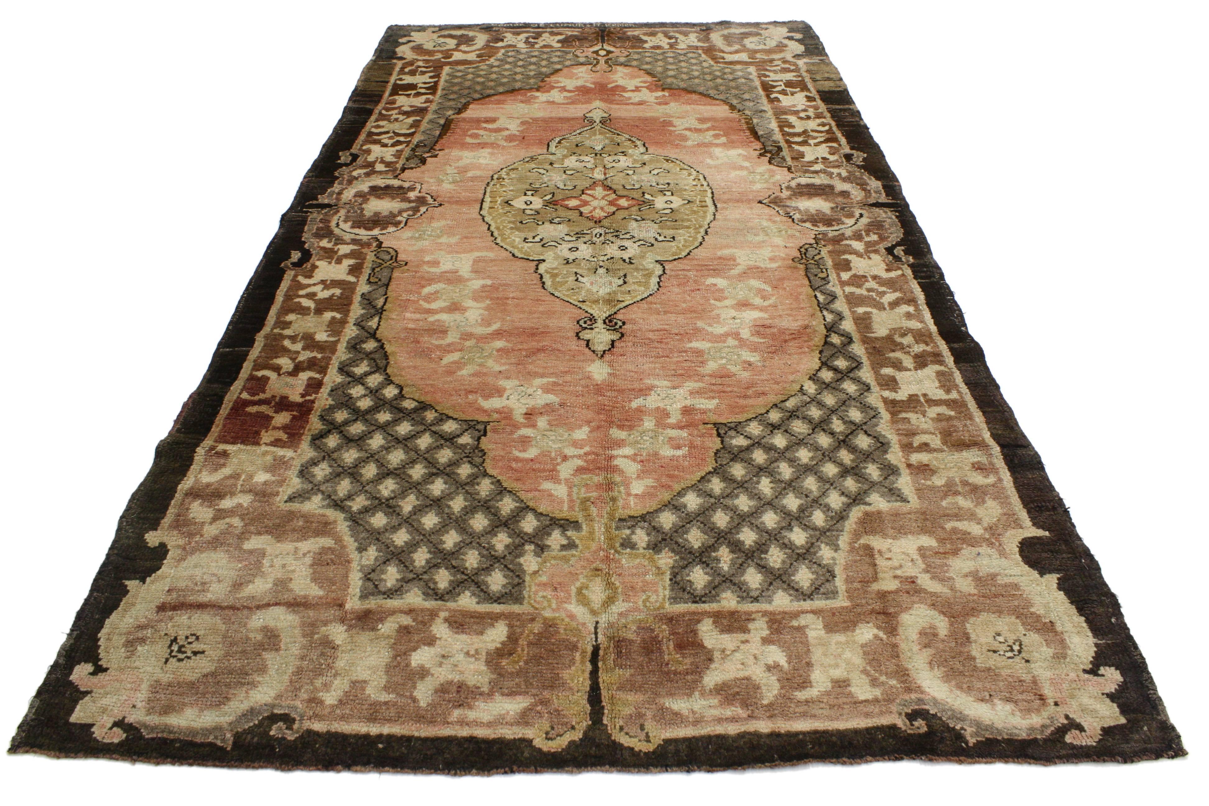 Oushak Vintage Turkish Sivas Rug with Traditional Modern Style For Sale