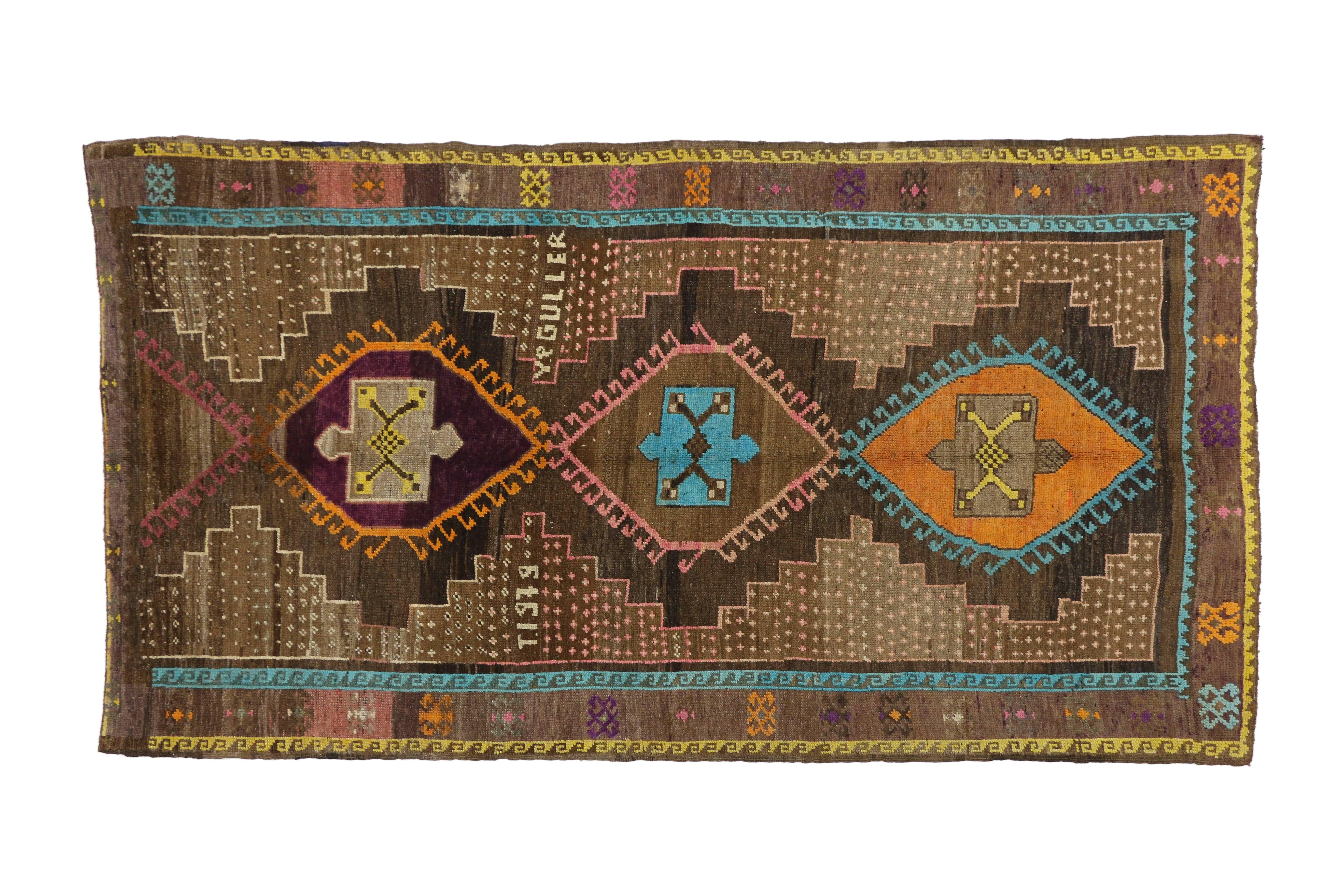 Vintage Turkish Oushak Runner with Modern Contemporary Style, Oushak Gallery Rug In Excellent Condition In Dallas, TX