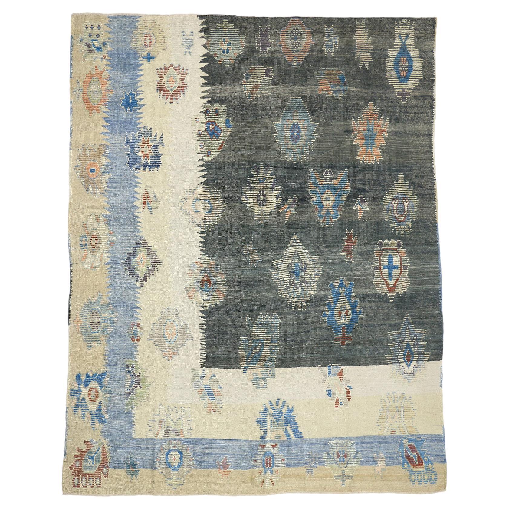 Moderner türkischer Kelim-Teppich, Stammeskunst auf Wabi-Sabi trifft