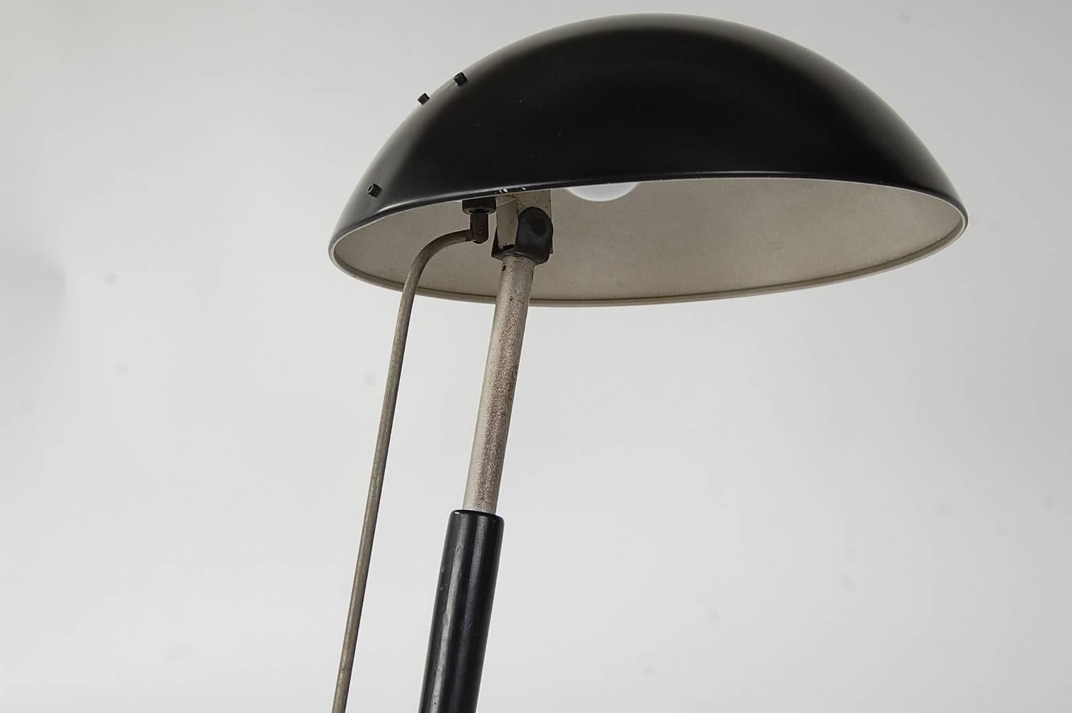 Bauhaus Style Desk Lamp by Karl Trabert In Good Condition For Sale In Providence, RI