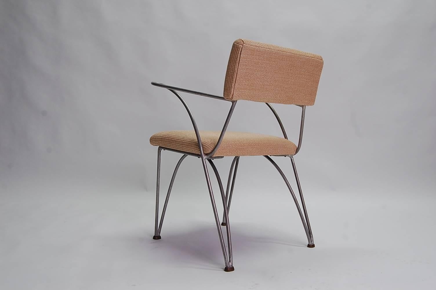 Pair of Modernist Chairs in Aluminum and Bronze 1