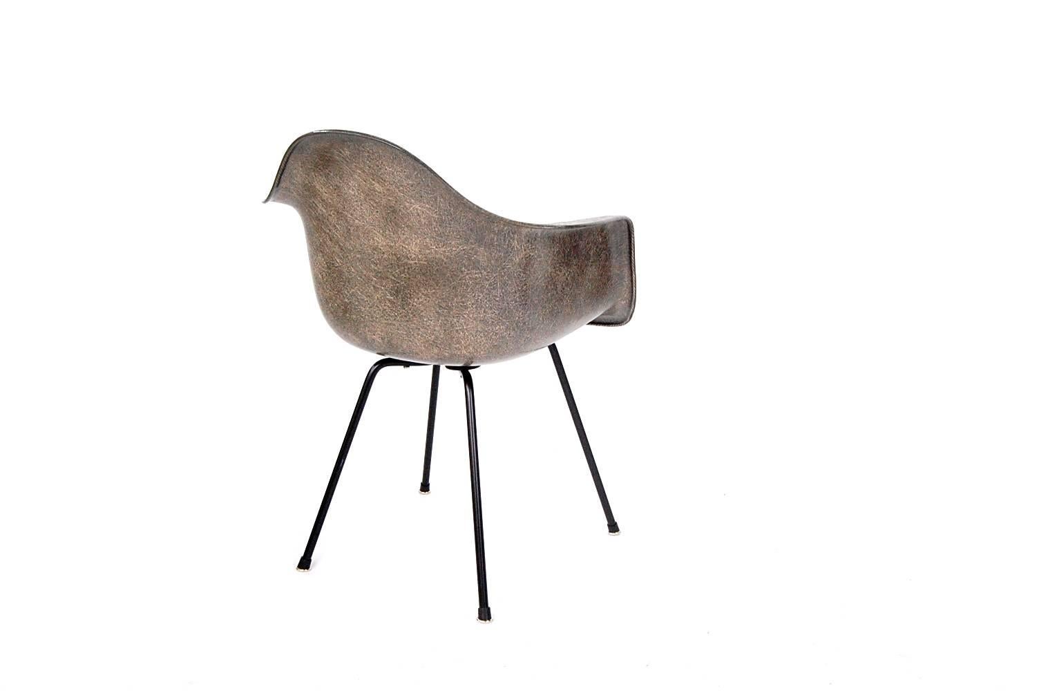 Molded Early Eames Rope Edge Armshell Chair For Sale