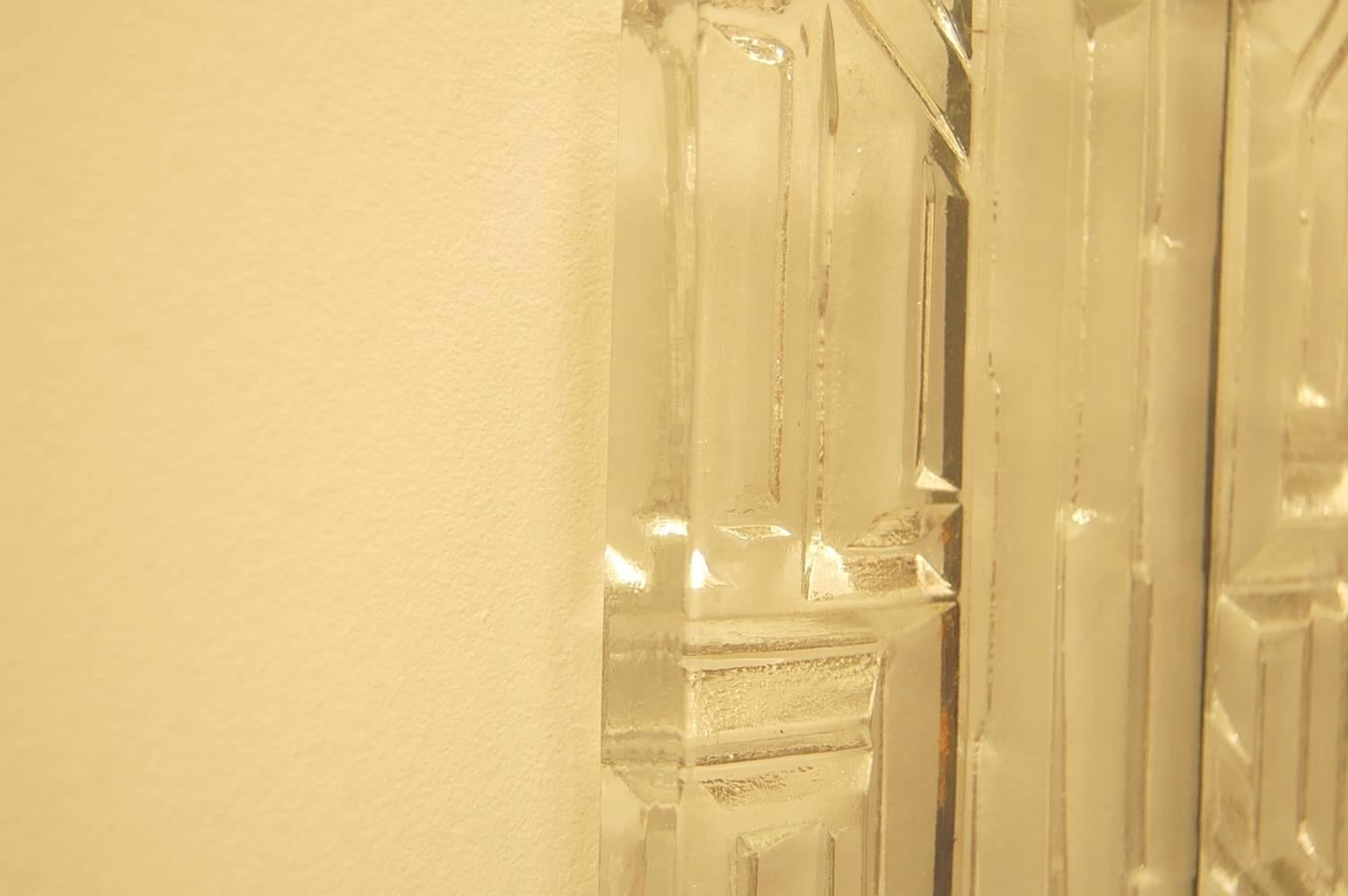Molded Single Glass and Steel Wall Sconce For Sale