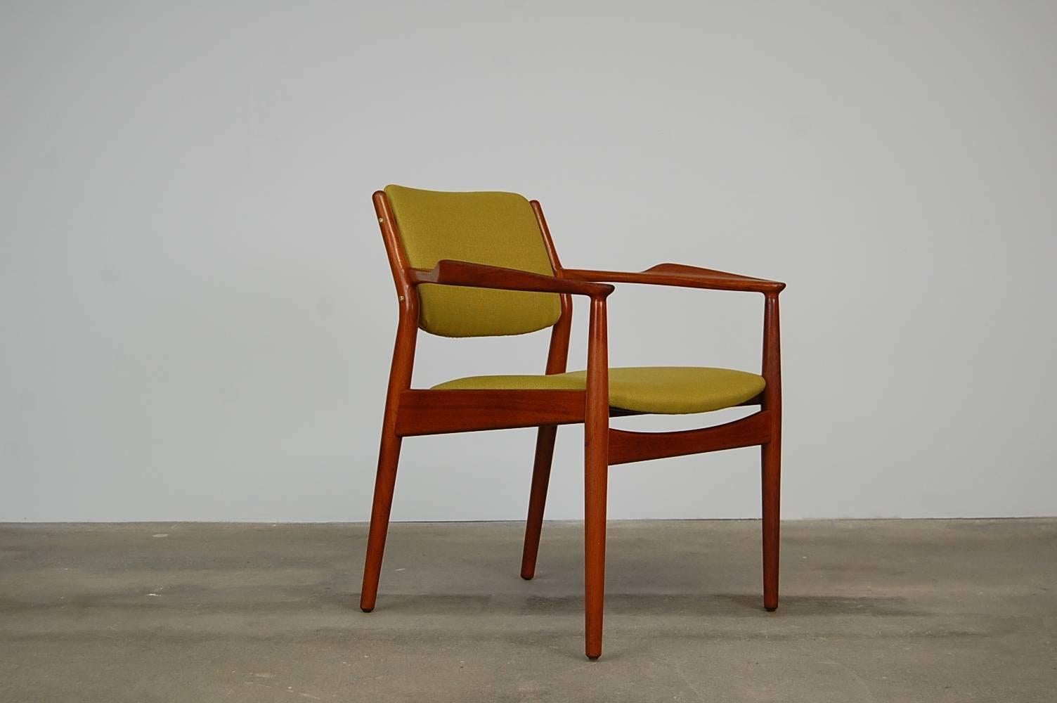 Set of eight dining chairs (two armchairs, and six sides) in teak, designed by Arne Vodder for George Tanier, circa 1967. Chairs have been fully restored. Newly oiled teak, and newly upholstered. All materials, including webbing and foam, have been