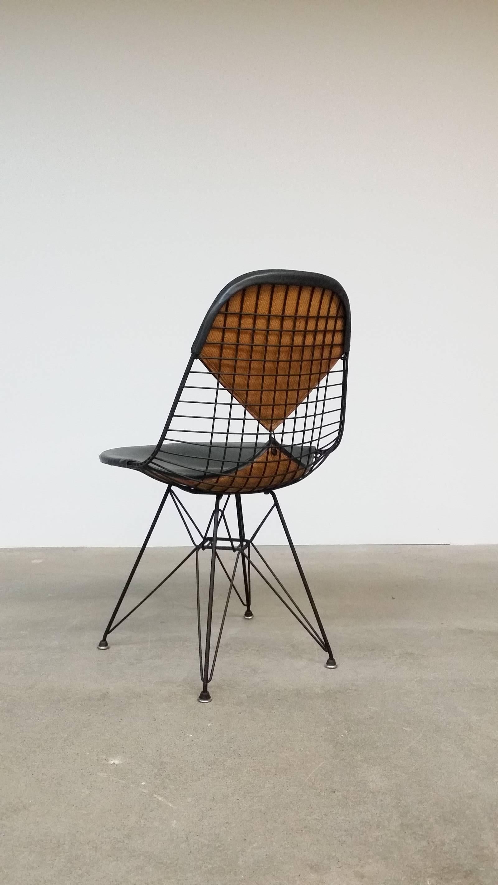 Early Charles Eames DKR-2 In Good Condition In Providence, RI