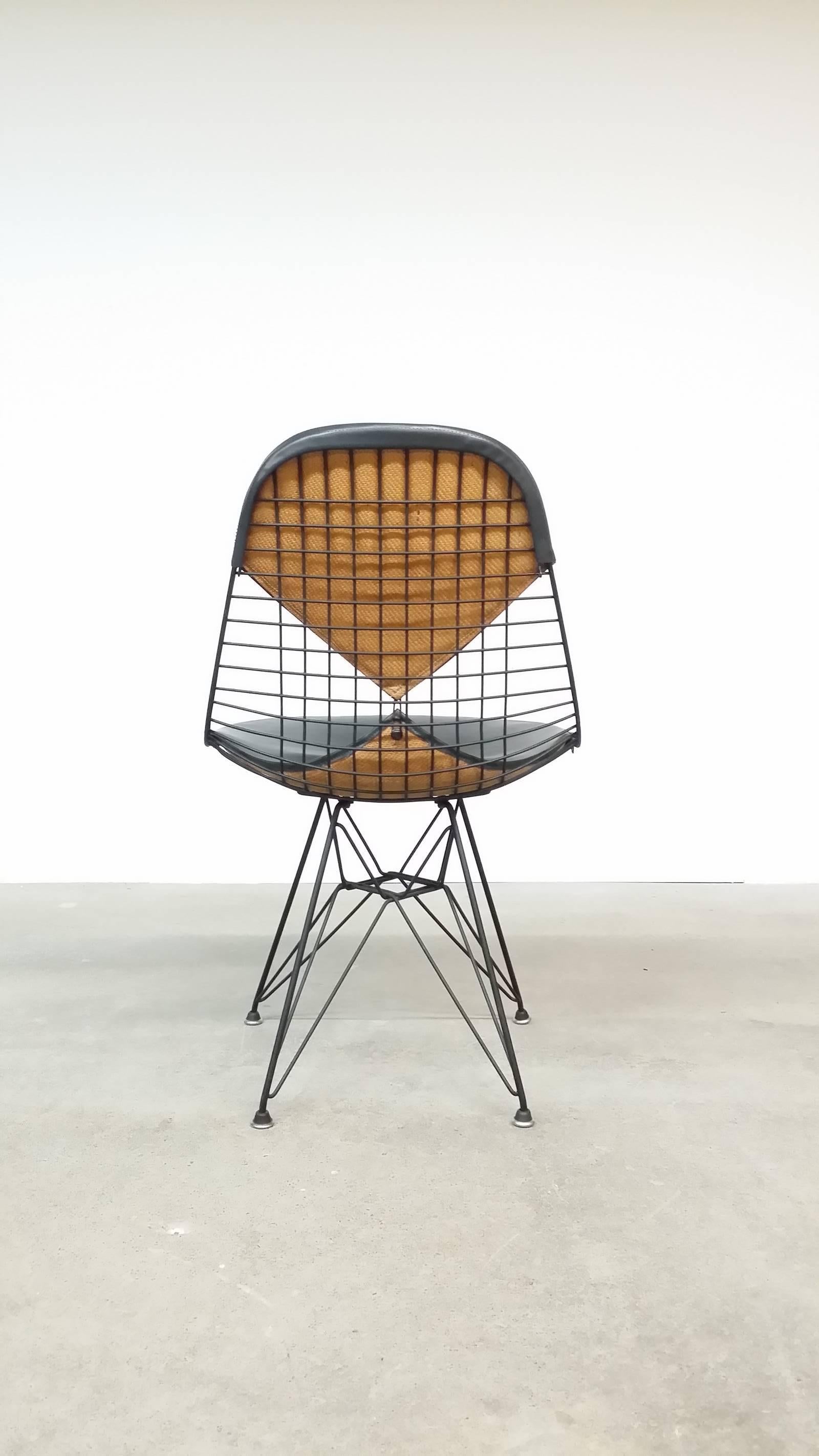 Steel Early Charles Eames DKR-2