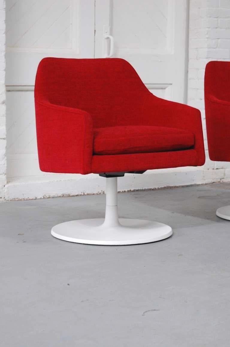 American Perfect Pair of Jens Risom Swivel Chairs