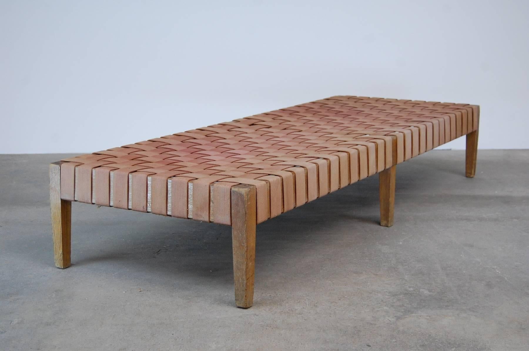 Mid-Century Modern Organic Design Daybed in the Manner of Jens Risom