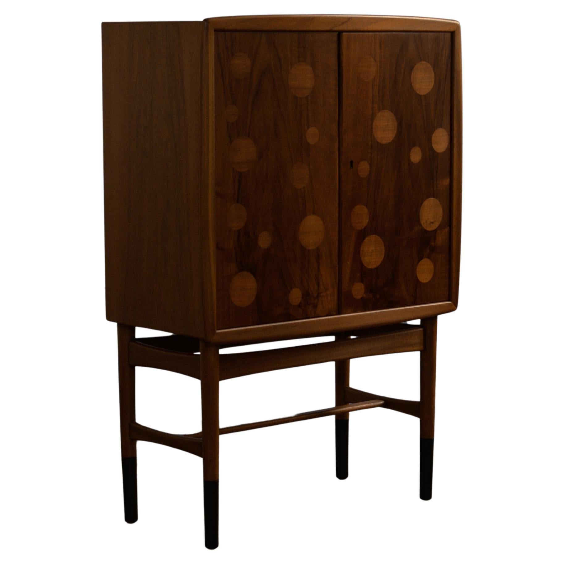 Kurt Østervig Illuminated bar cabinet, model 93 by KP Møbler Denmark For Sale