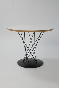Isamu Noguchi Occasional table, model 87 Knoll International USA, 1970