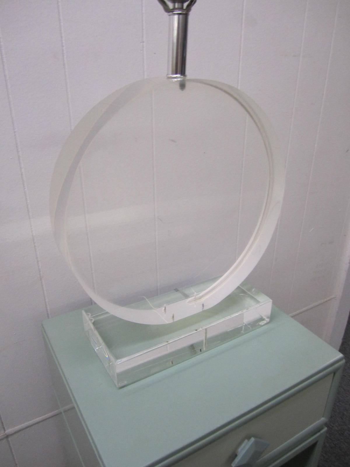 Large-Scale Karl Springer Style Circular Lucite Lamp Hollywood Regency Modern For Sale 2