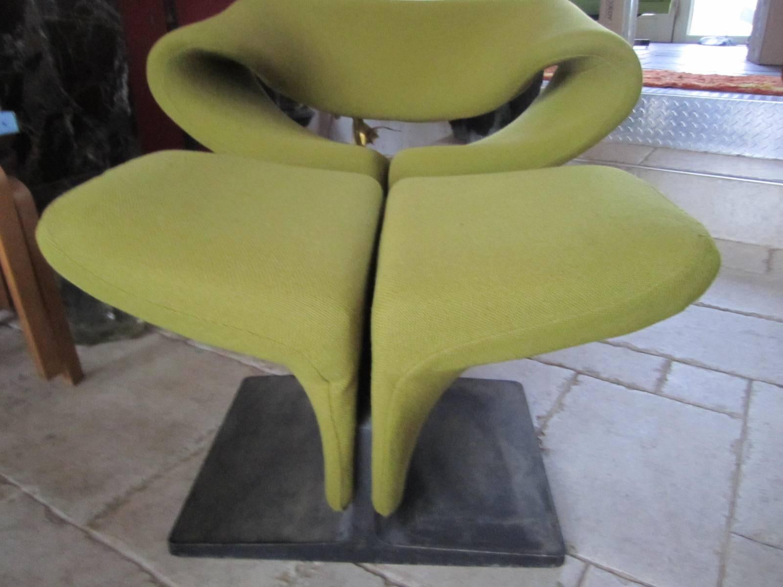 Mid-Century Modern Fabulous Vintage Pierre Paulin for Artifort Ribbon Chair and Ottoman