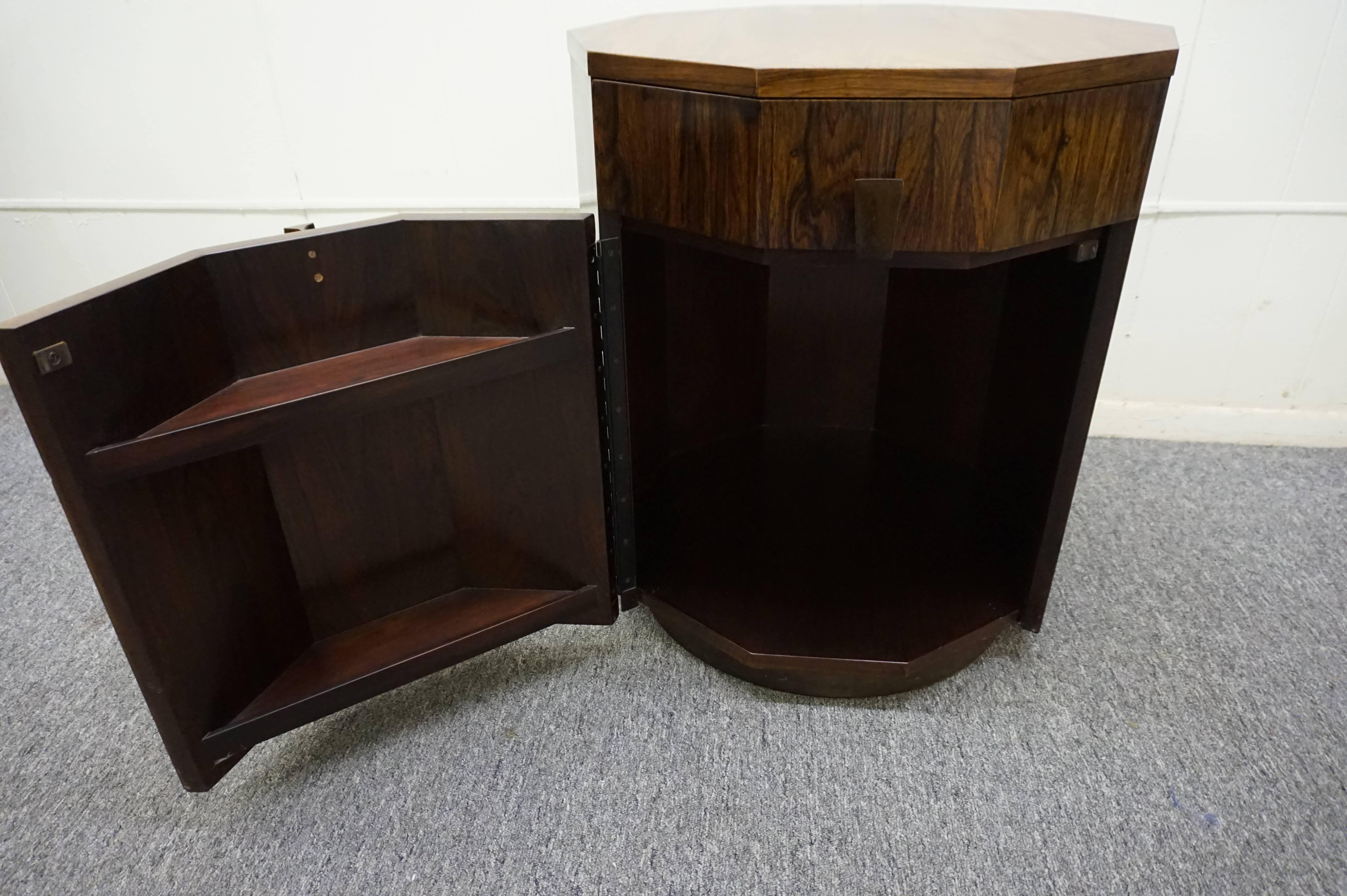 Rosewood Decagon Dry Bar Cabinet by Harvey Probber In Good Condition In Pemberton, NJ