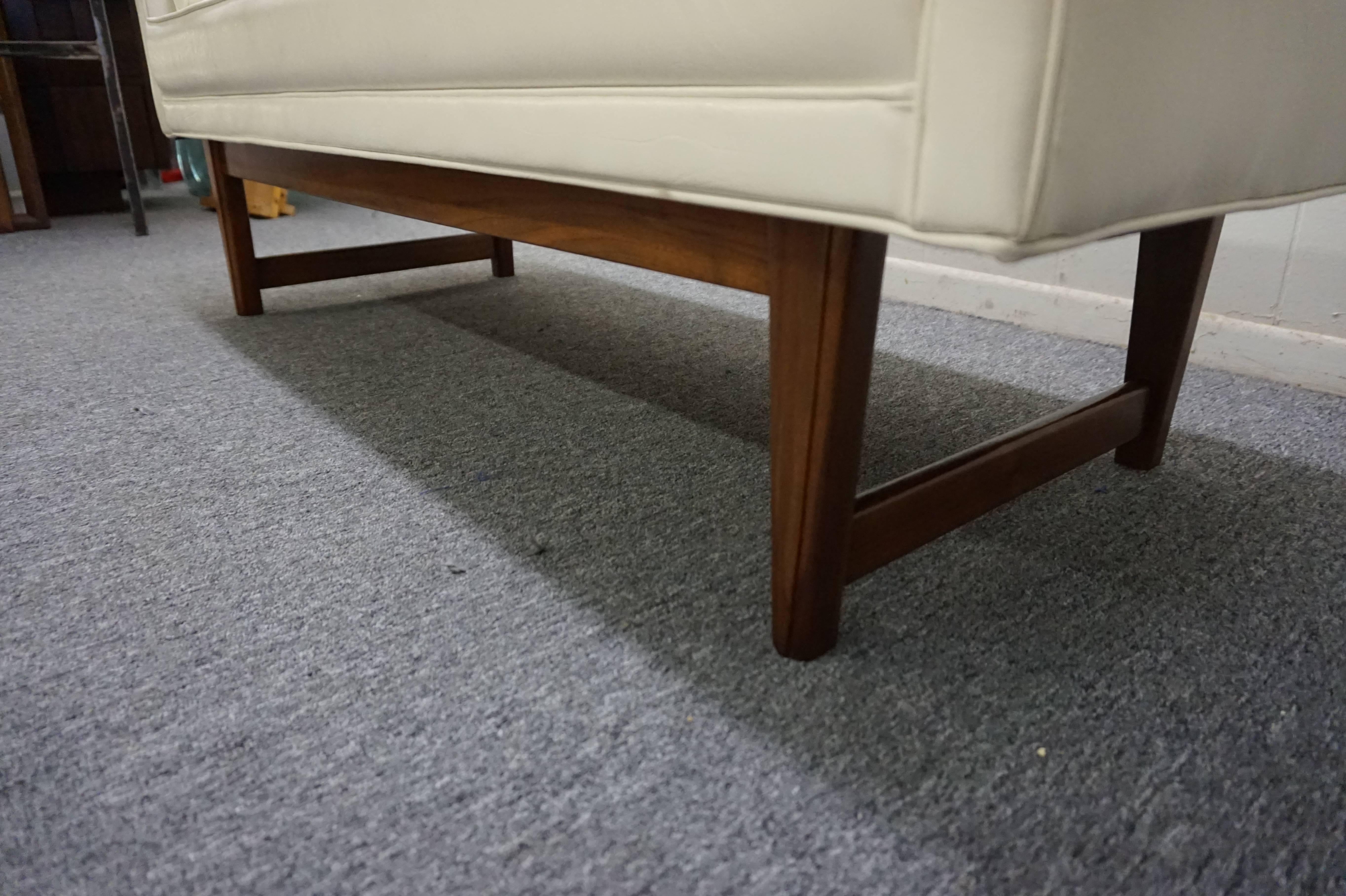 Handsome Upholstered American Mid-century Walnut Bench 1