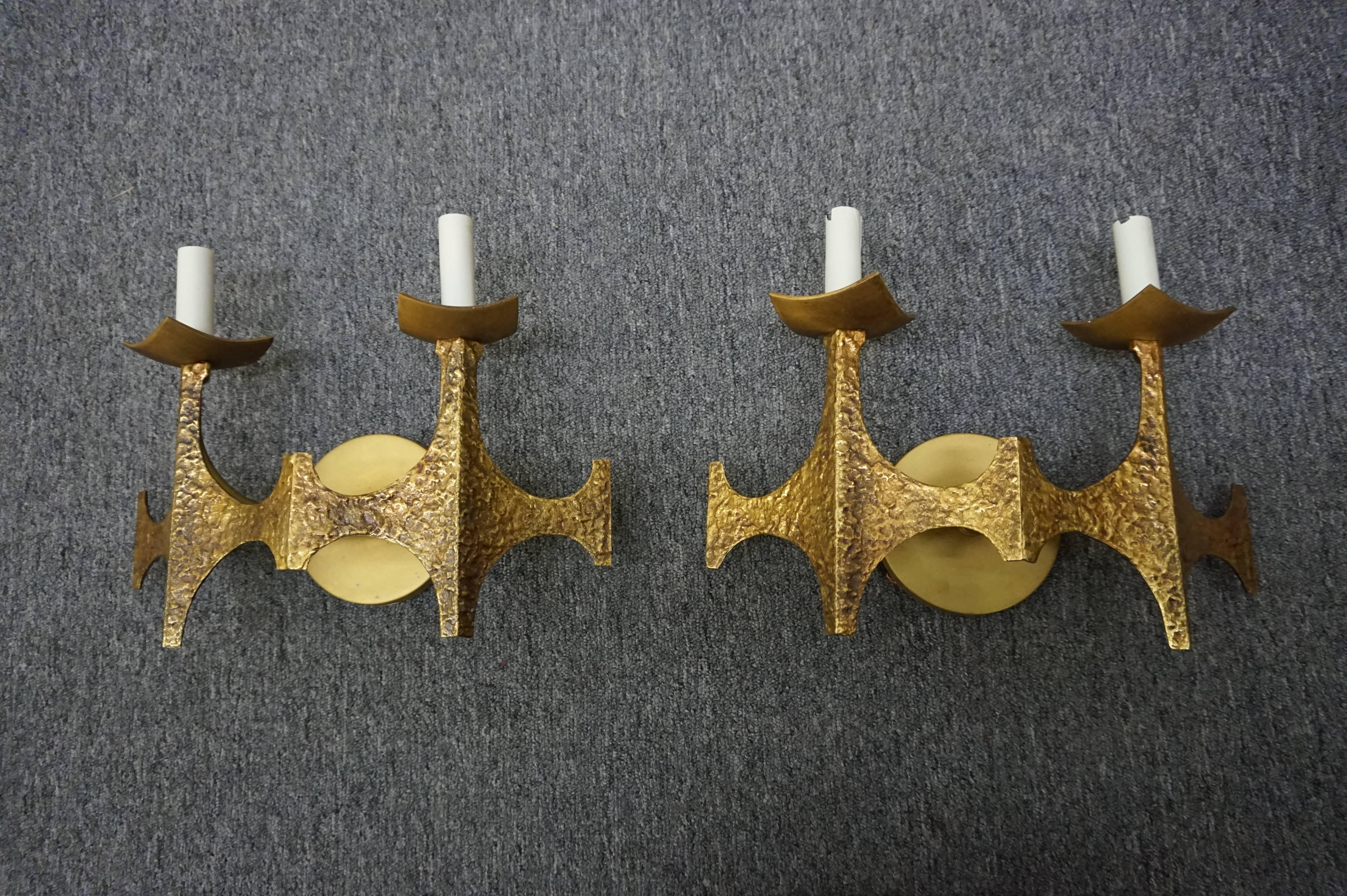 Pair of Brutalist Brass Sconces by Moe Bridges, Mid-Century Modern For Sale 3