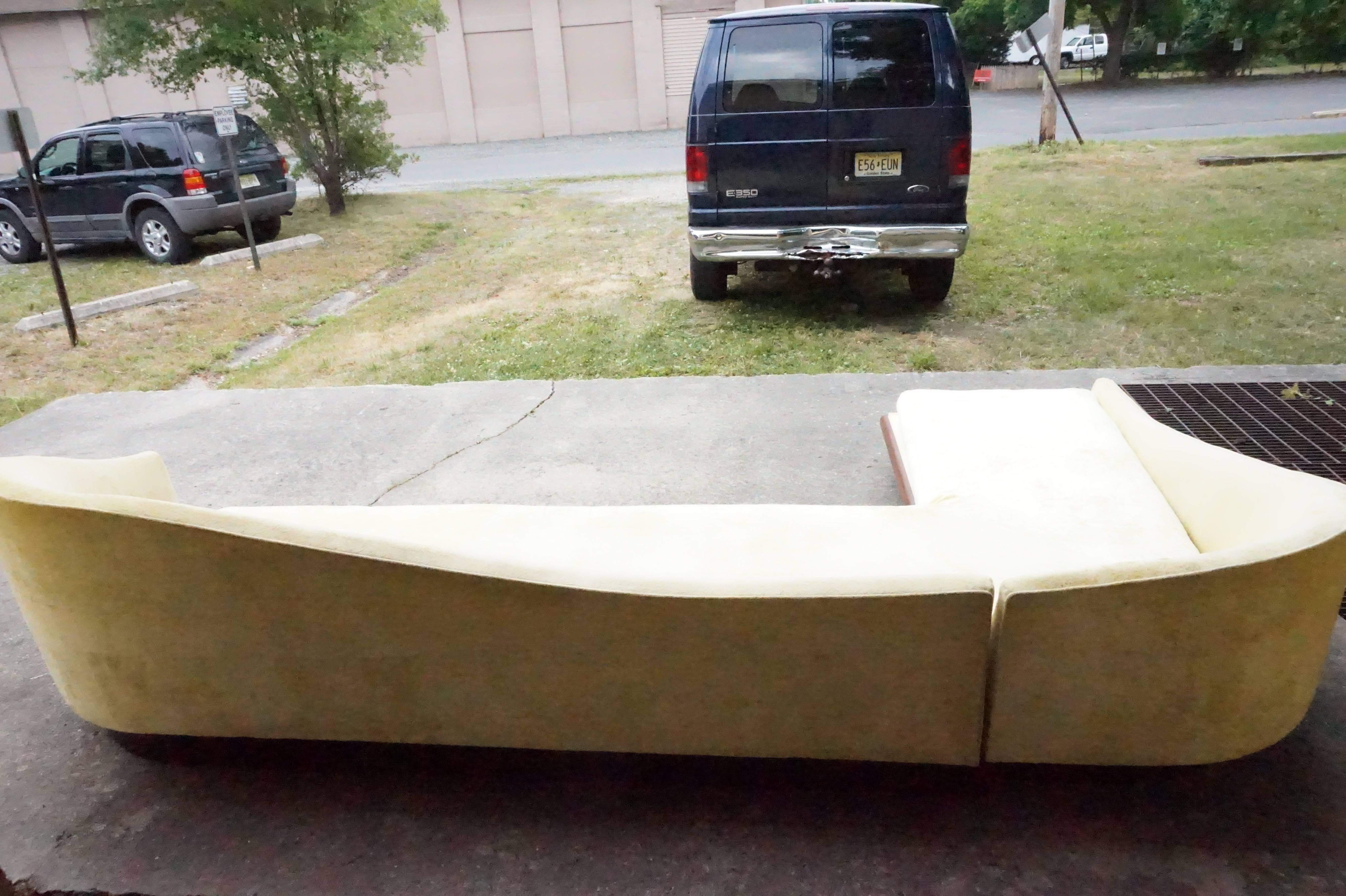 Outstanding Adrian Pearsall Two-Piece Curved Sofa Sectional Mid-Century Modern In Good Condition In Pemberton, NJ