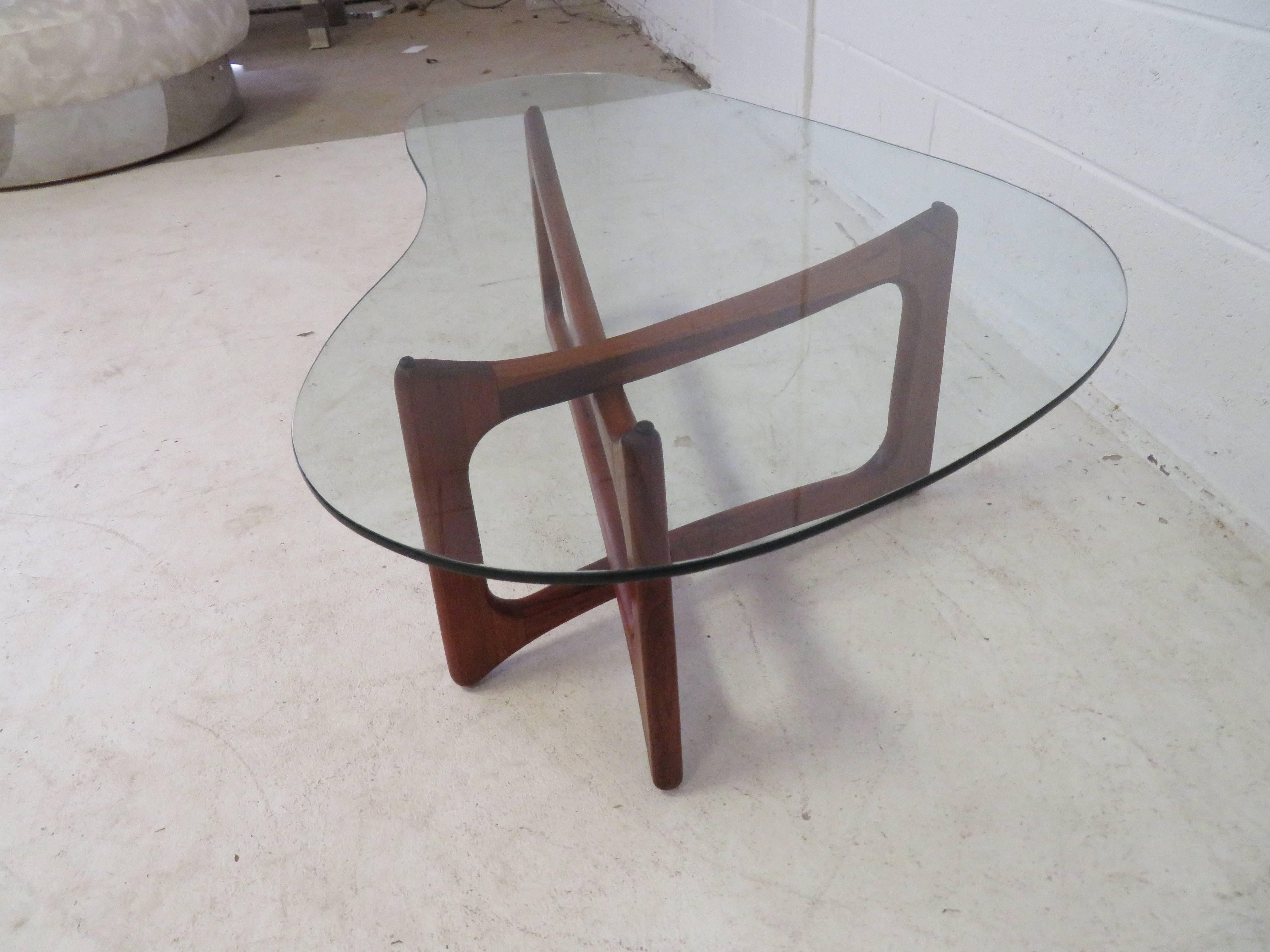 Stunning Adrian Pearsall Sculptural Walnut Kidney Shaped Dogbone Coffee Table In Excellent Condition In Pemberton, NJ