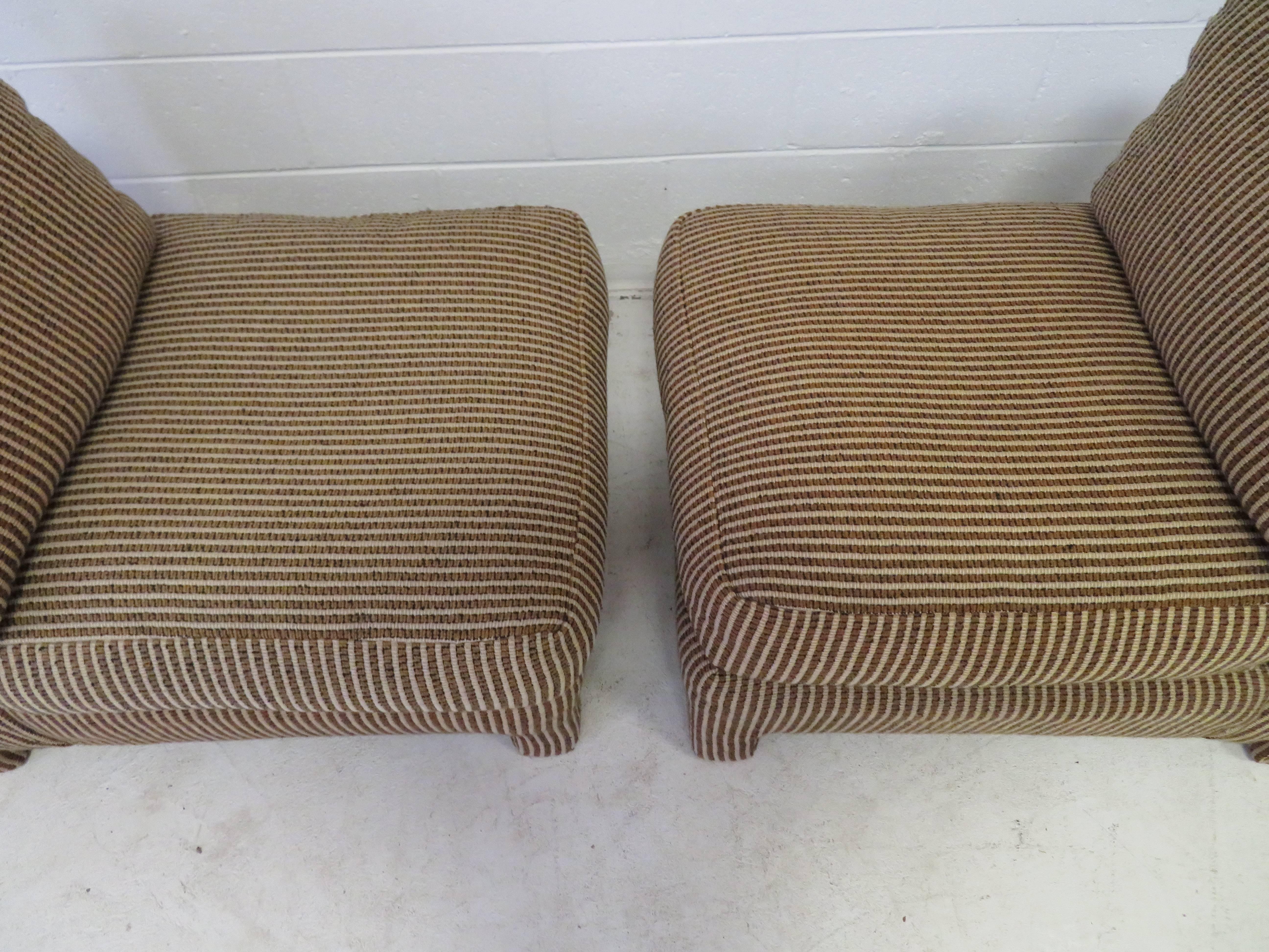 Gorgeous Pair of Billy Baldwin Style Slipper Chairs Made by Century In Good Condition In Pemberton, NJ