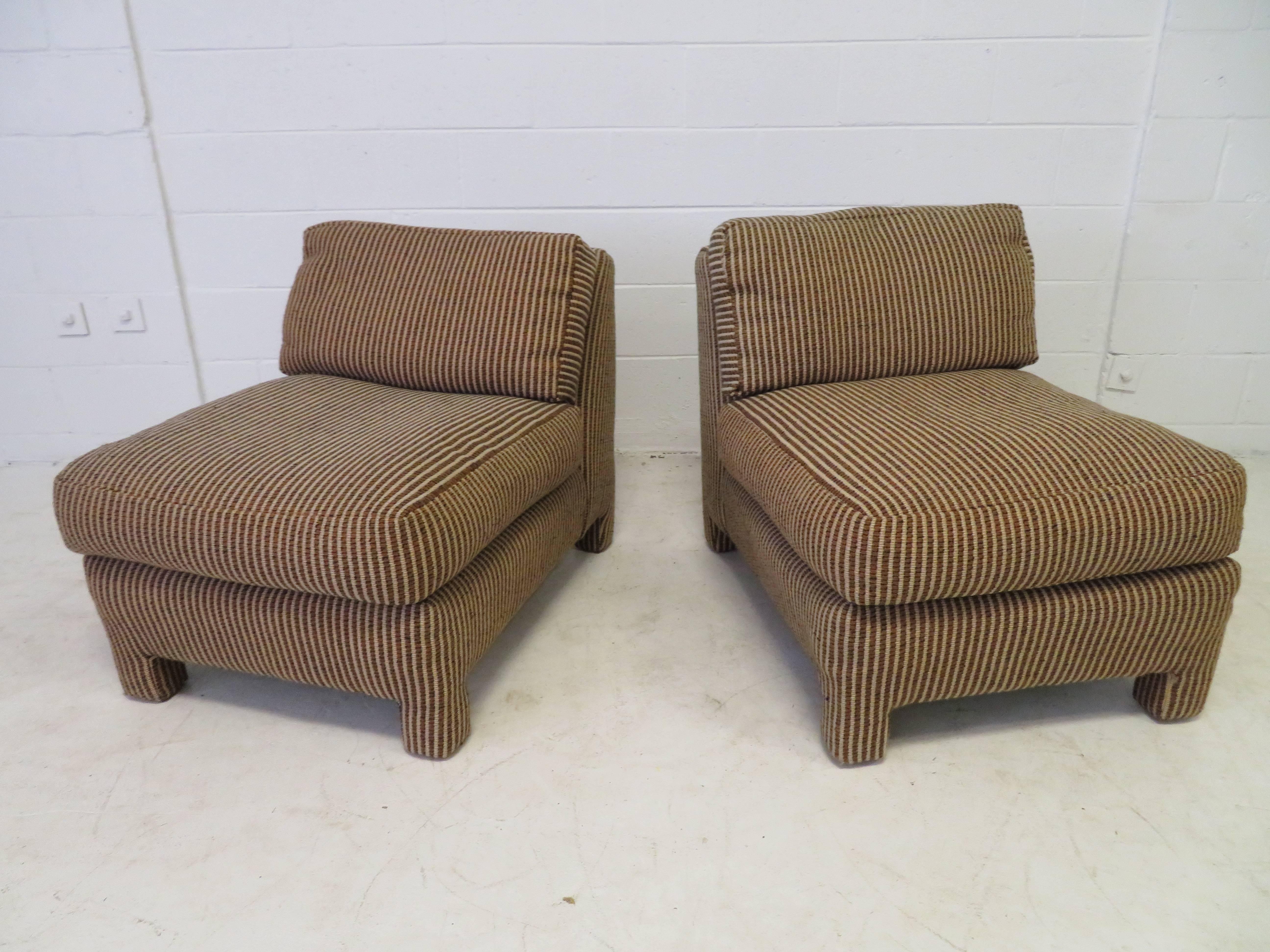 Gorgeous Pair of Billy Baldwin Style Slipper Chairs Made by Century 3