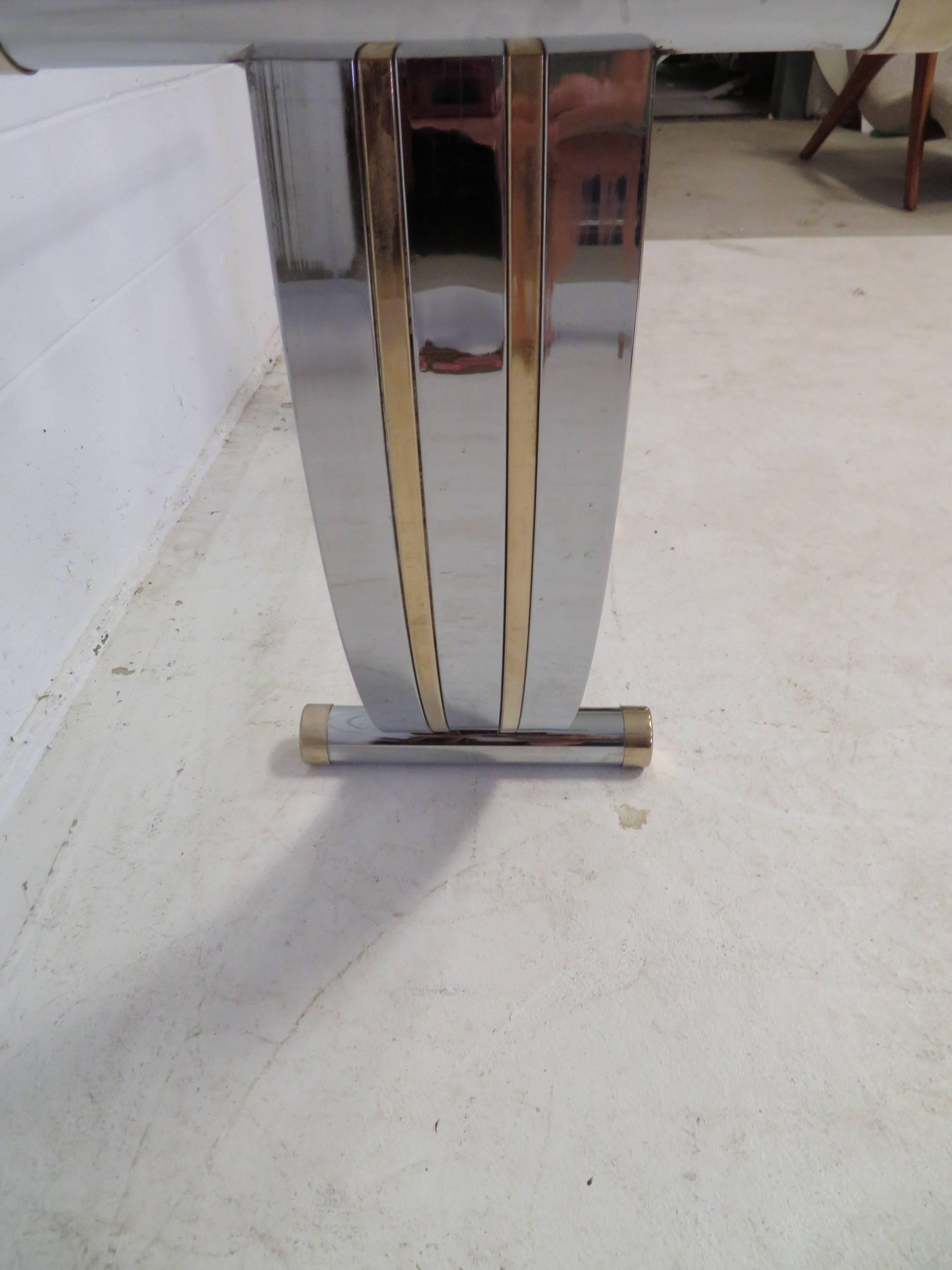 Ravissante table console en forme de U en laiton chromé Romeo Rega, mi-siècle moderne en vente 1