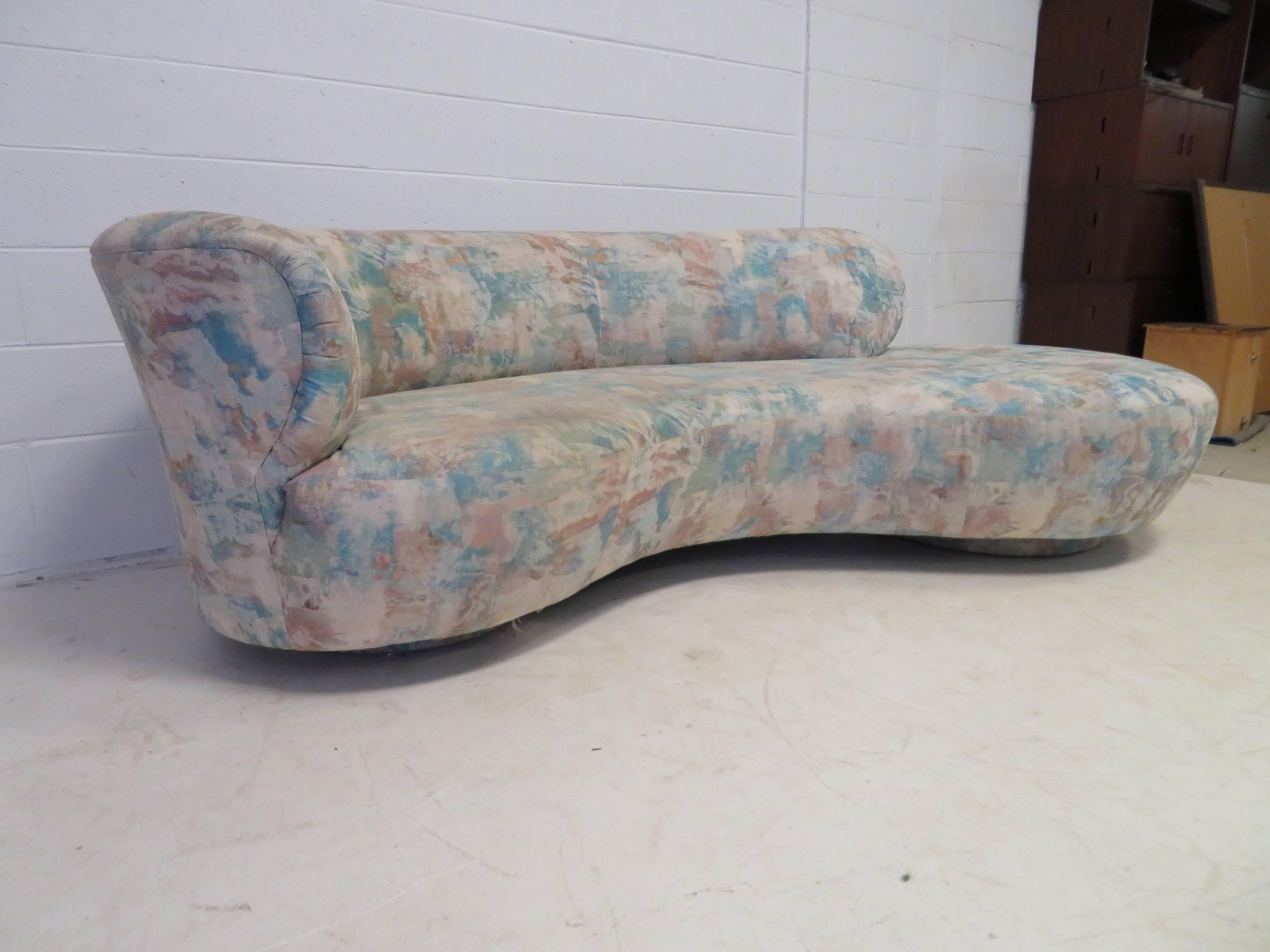 Lovely sculptural Mid-Century Modern free-form cloud curved sofa by Vladimir Kagan for Weiman Preview.