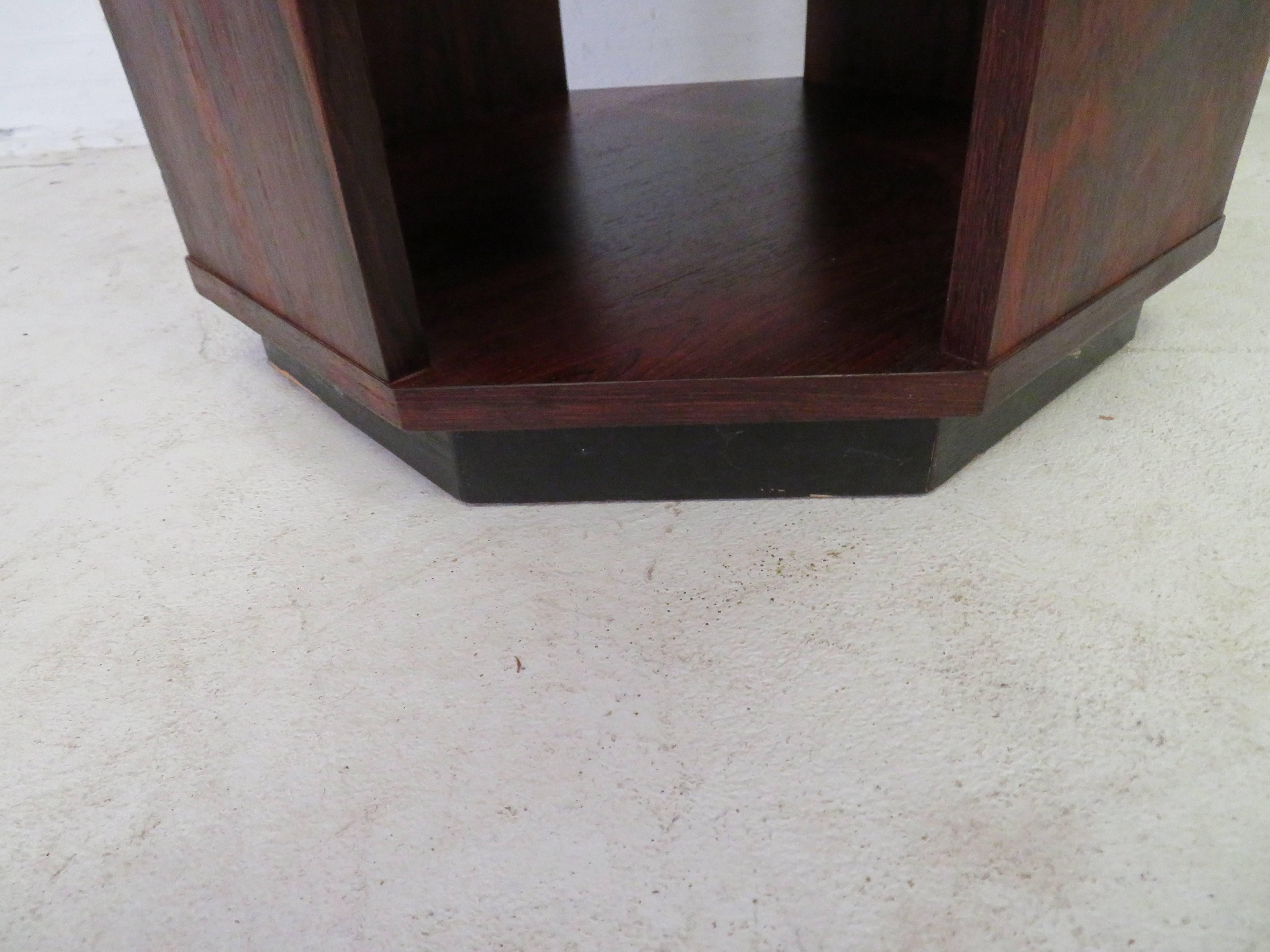 Fabulous Harvey Probber Octagon Side End Table Rare In Good Condition In Pemberton, NJ